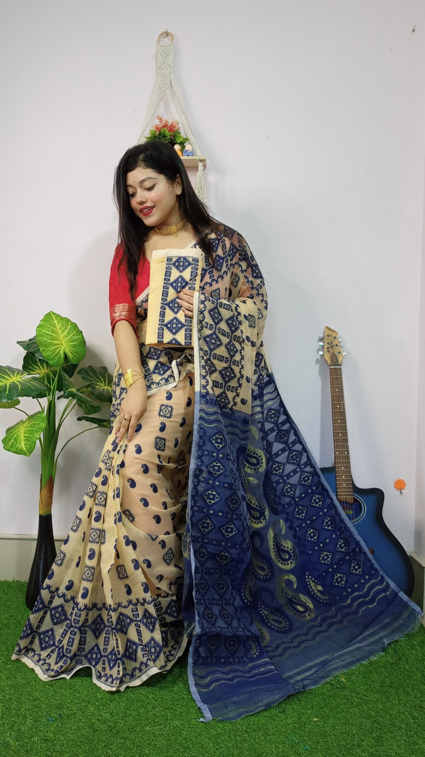 Exclusive Golden Weaves Jamdani Sarees