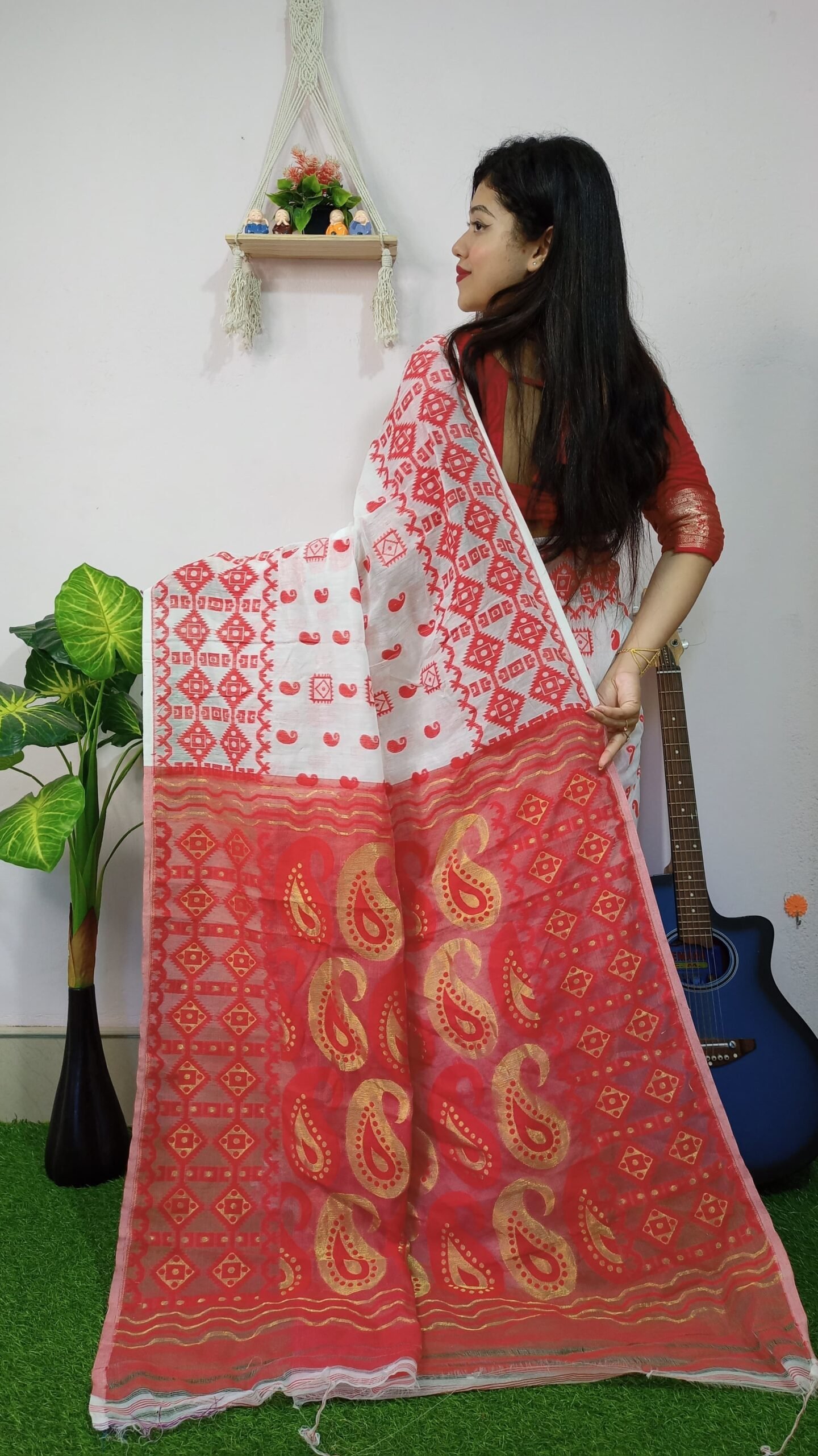 Exclusive Golden Weaves Jamdani Sarees - Image 3