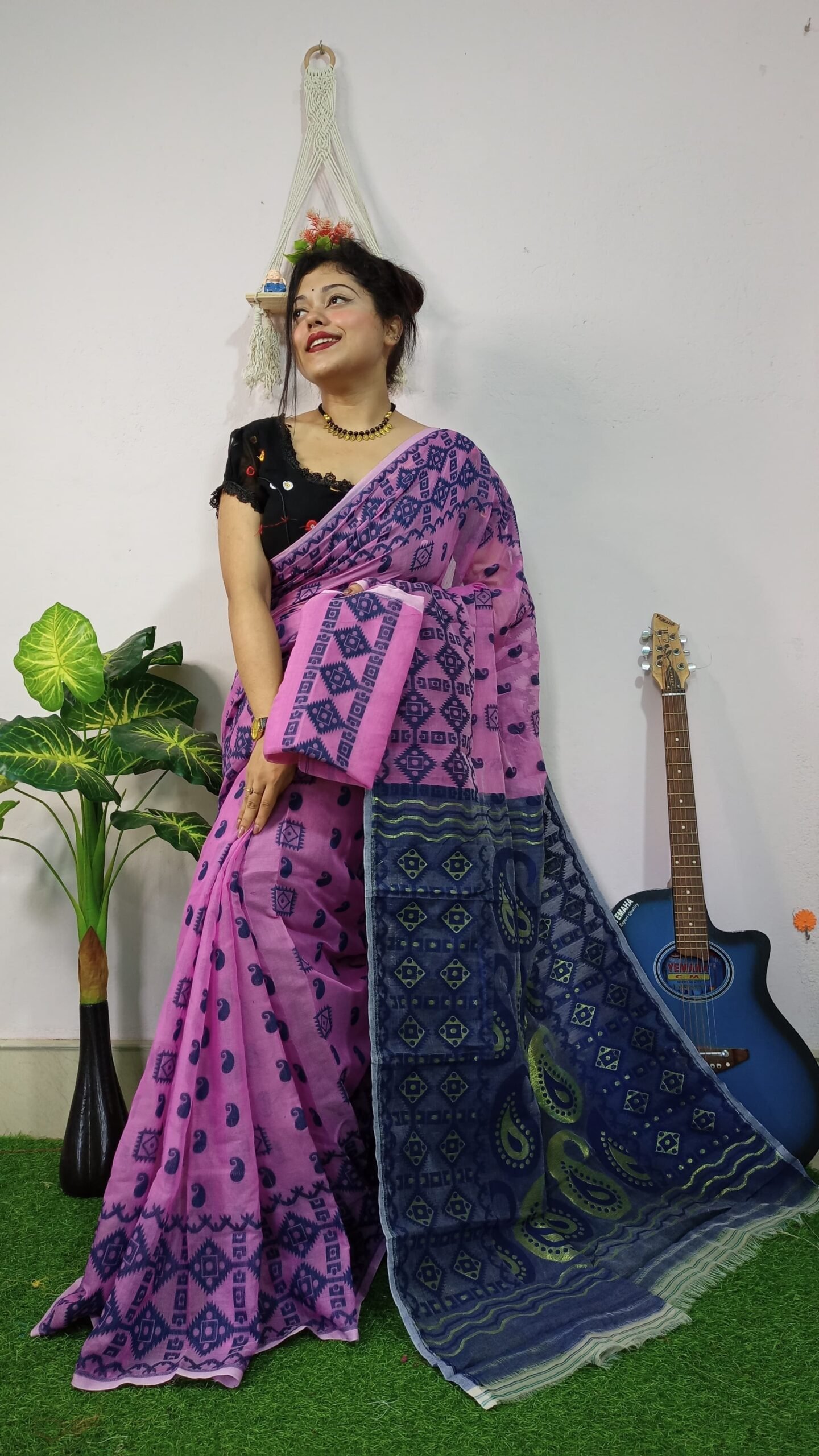 Exclusive Golden Weaves Jamdani Saree