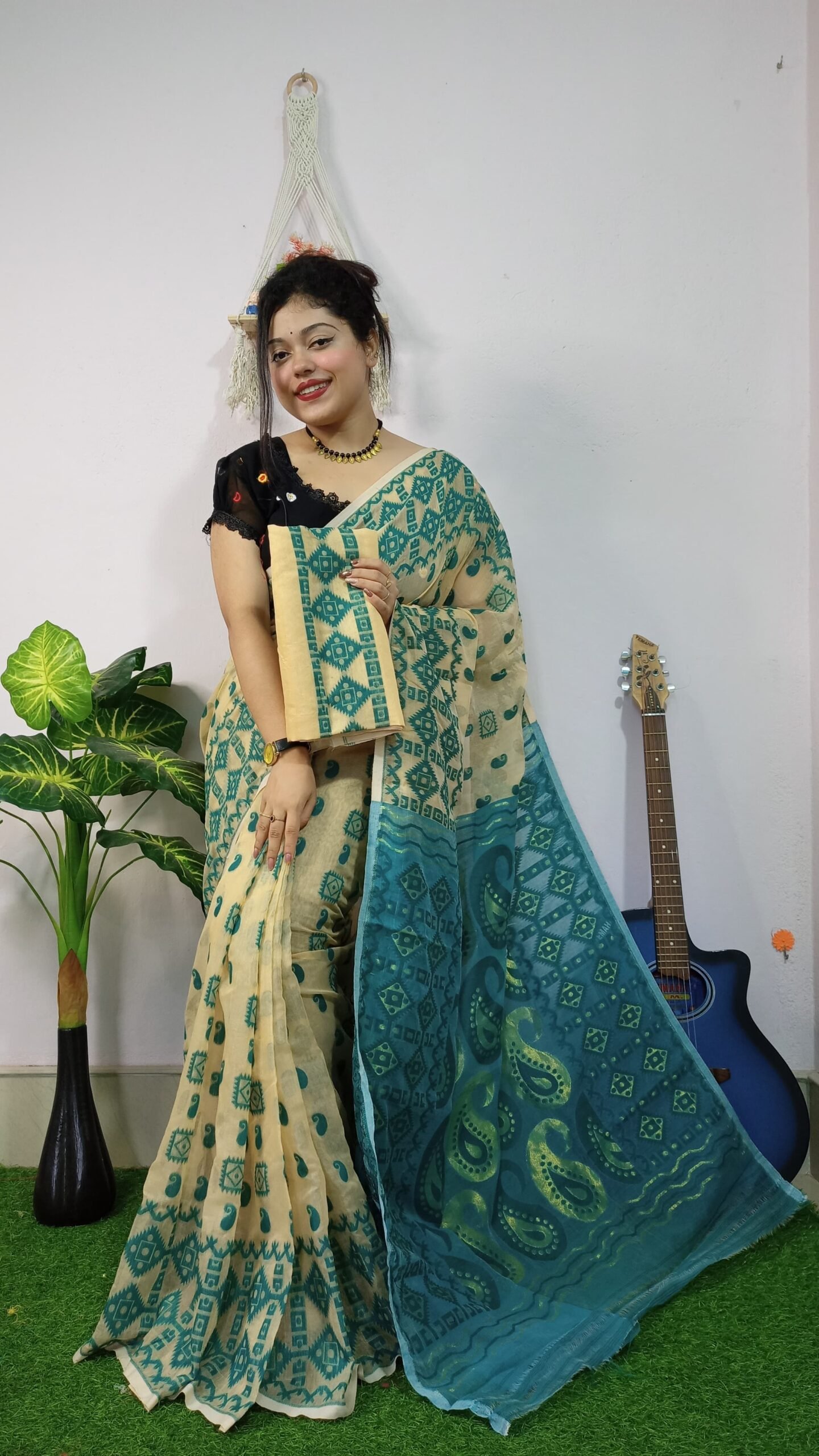 Exclusive Golden Weaves Jamdani Saree