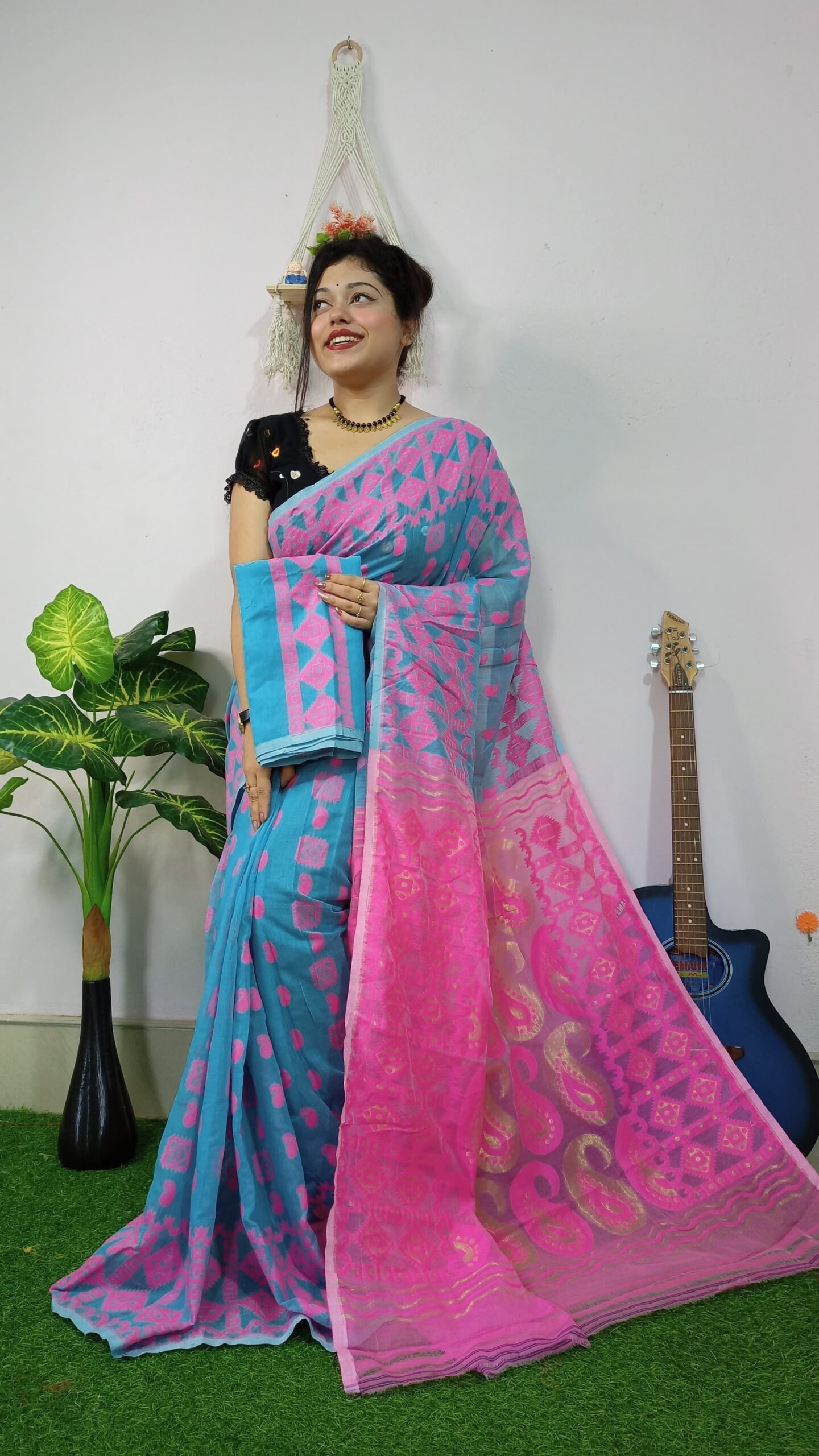 Exclusive Golden Weaves Jamdani Saree