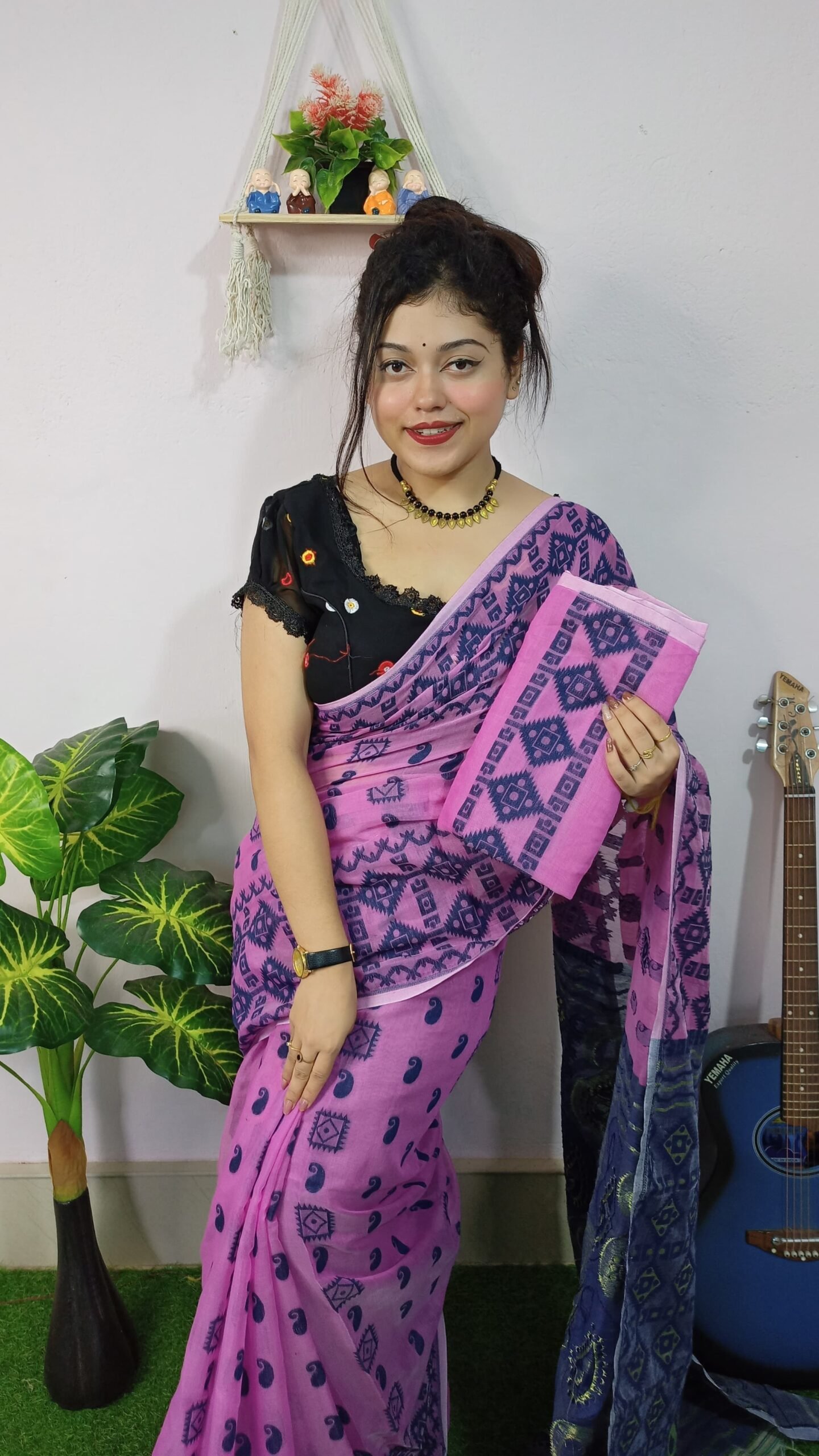 Exclusive Golden Weaves Jamdani Saree - Image 3
