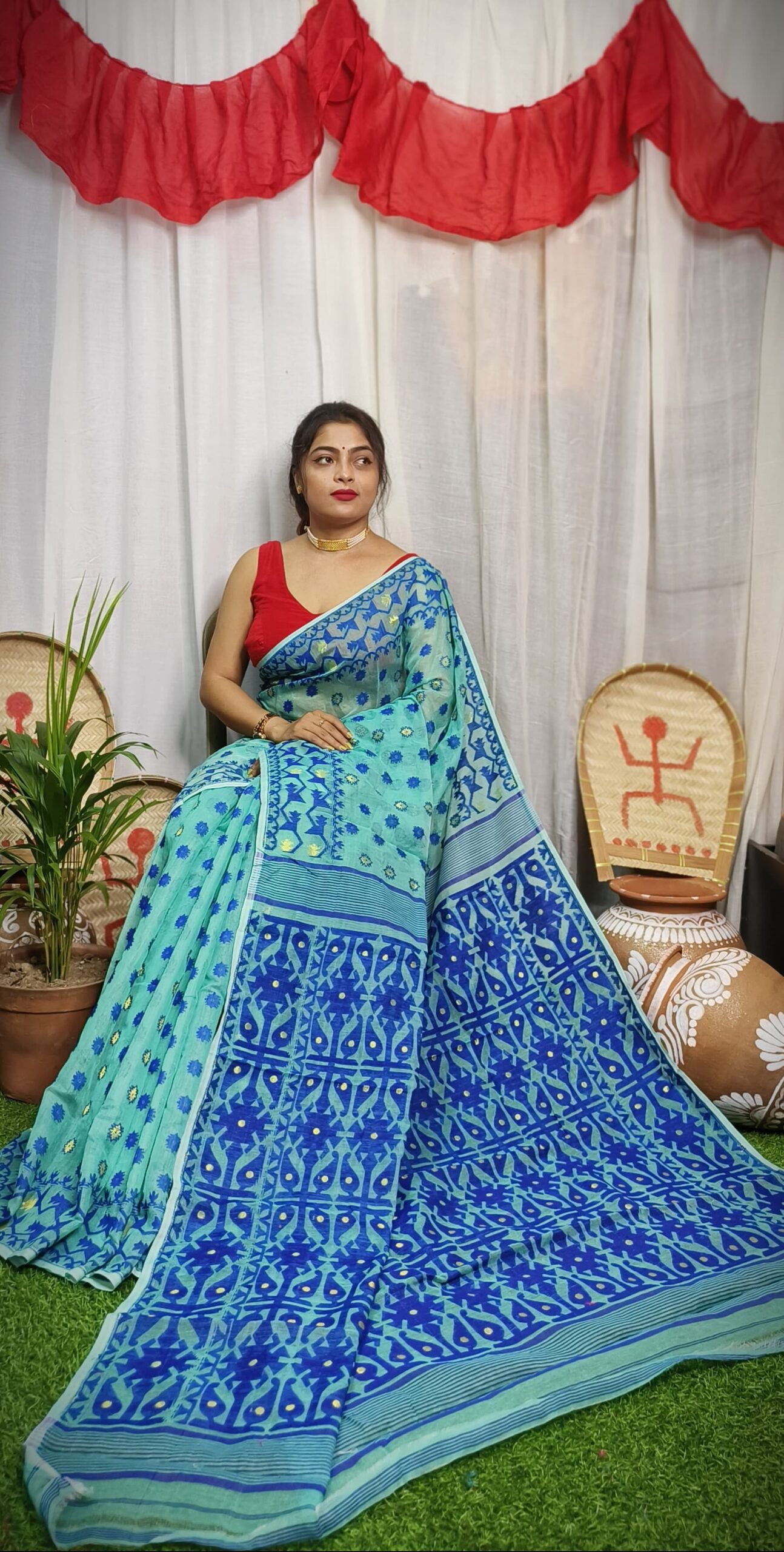 Turquoise Body Blue Woven Jamdani Saree