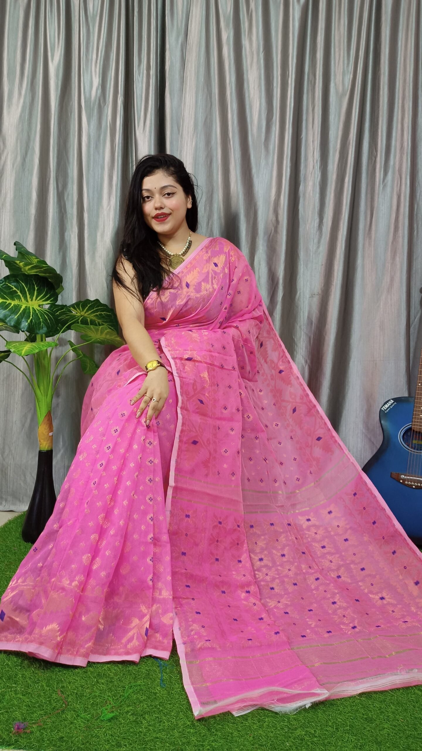 Exclusive Pink Copper Jamdani Saree - Image 2