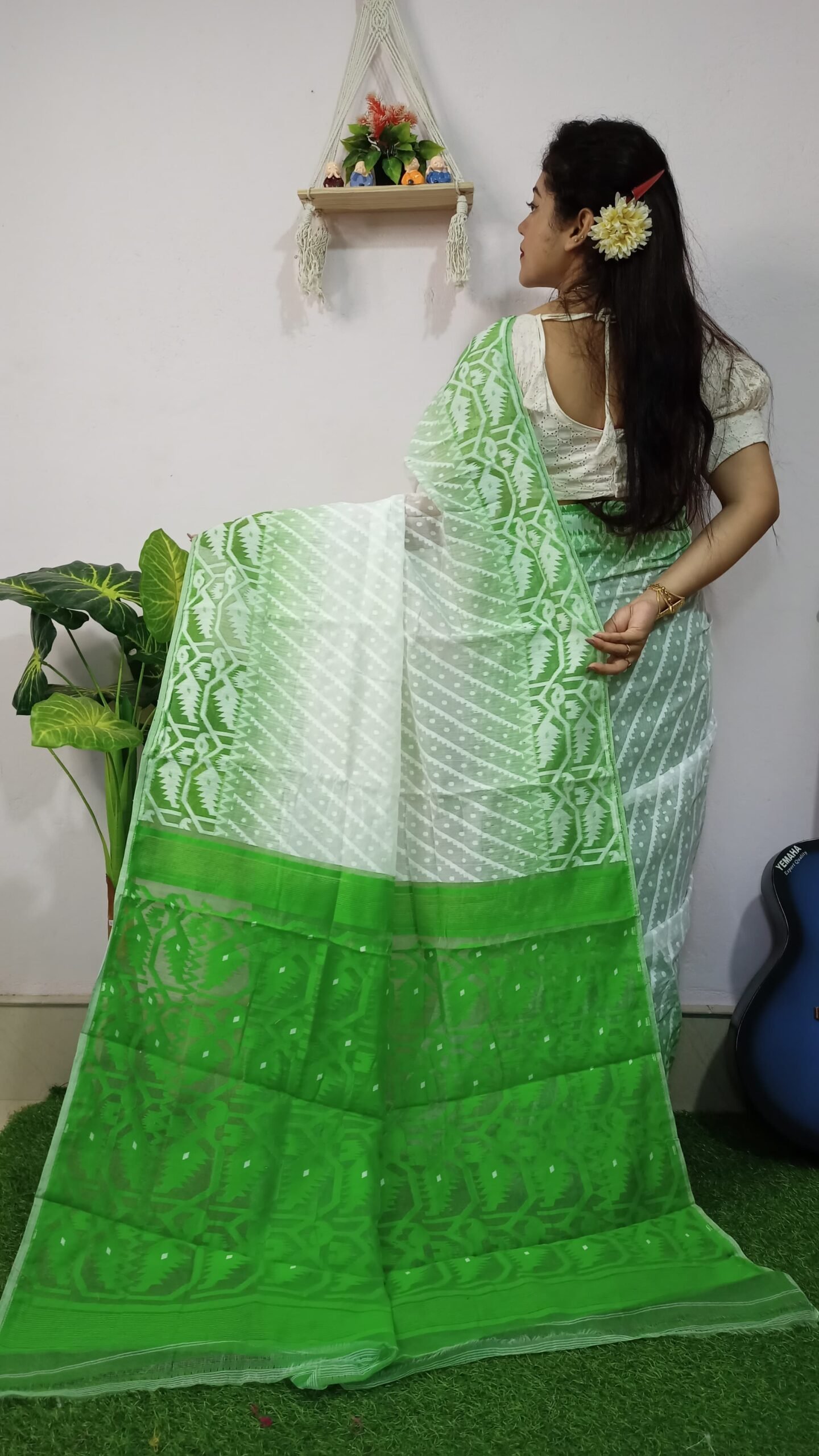 Exclusive Ikkat White Green Jamdani Saree - Image 2