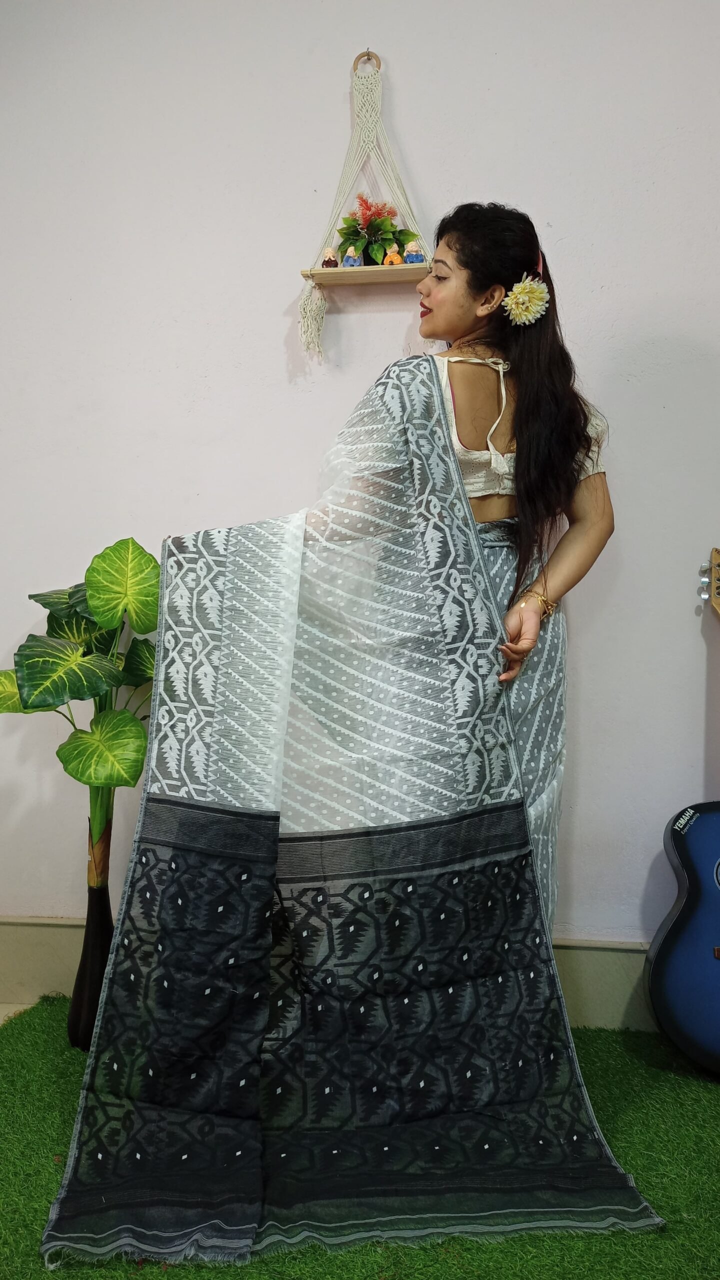 Exclusive Ikkat White Black Jamdani Saree - Image 3