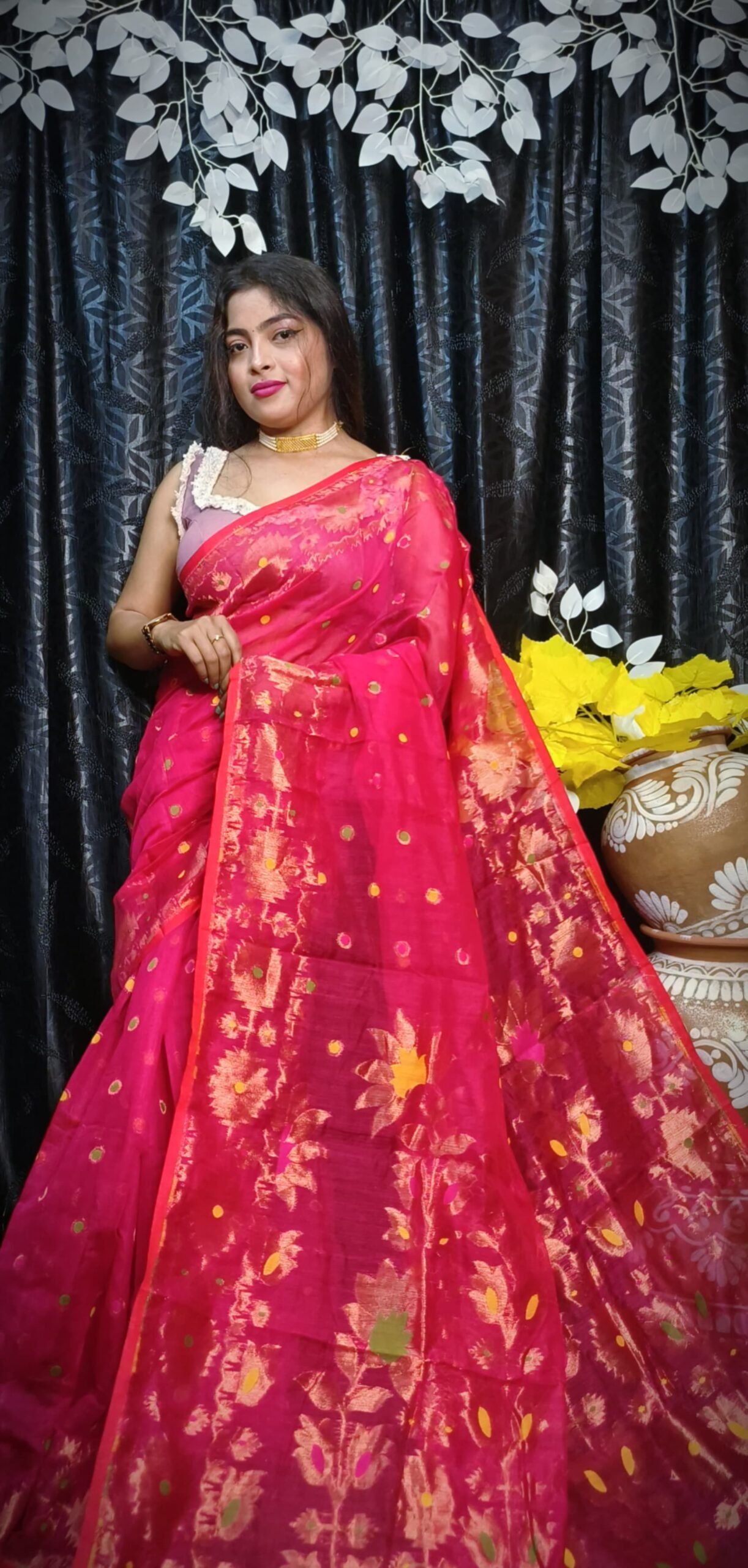 Cadmium Rani Soft Joriwork Dhakai Jamdani Saree - Image 2