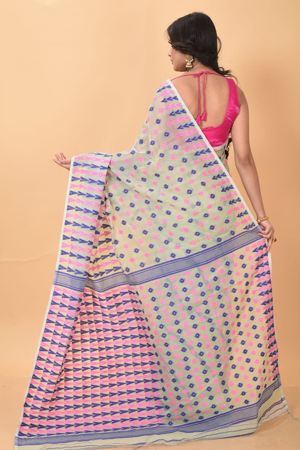 Vanilla Soft Dhakai Jamdani Sari - Image 2