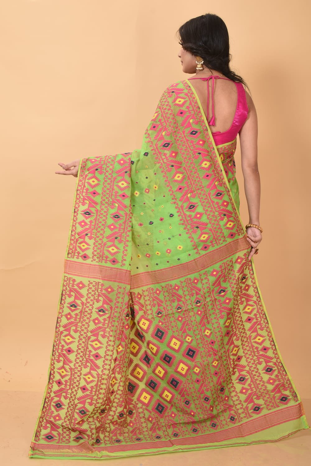 Light Green Soft Dhakai Jamdani Saree - Image 2