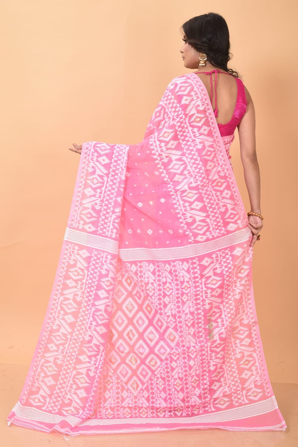 Light Pink Soft Dhakai Jamdani Saree - Image 2