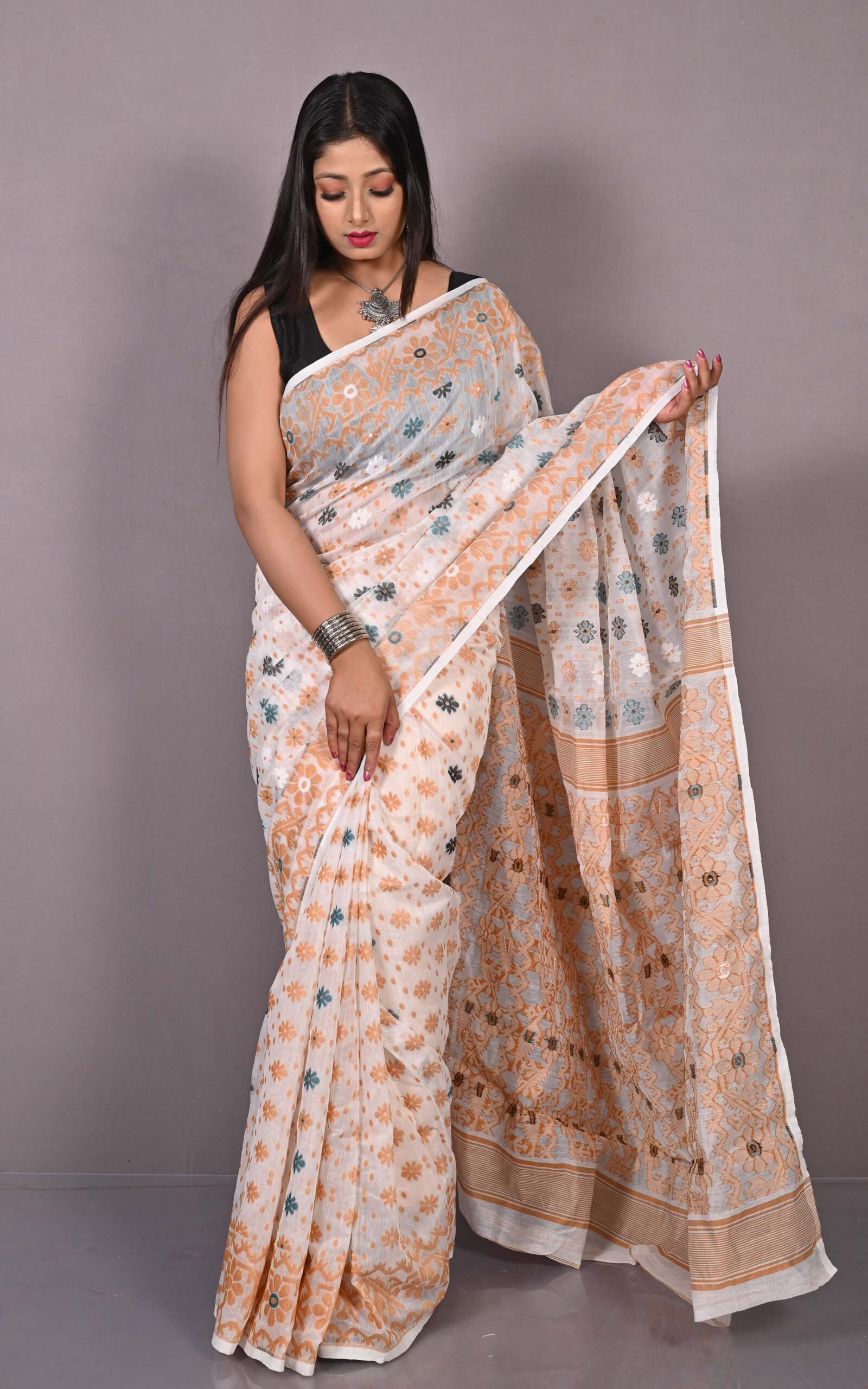 White Soft Dhakai Jamdani Sari - Image 5