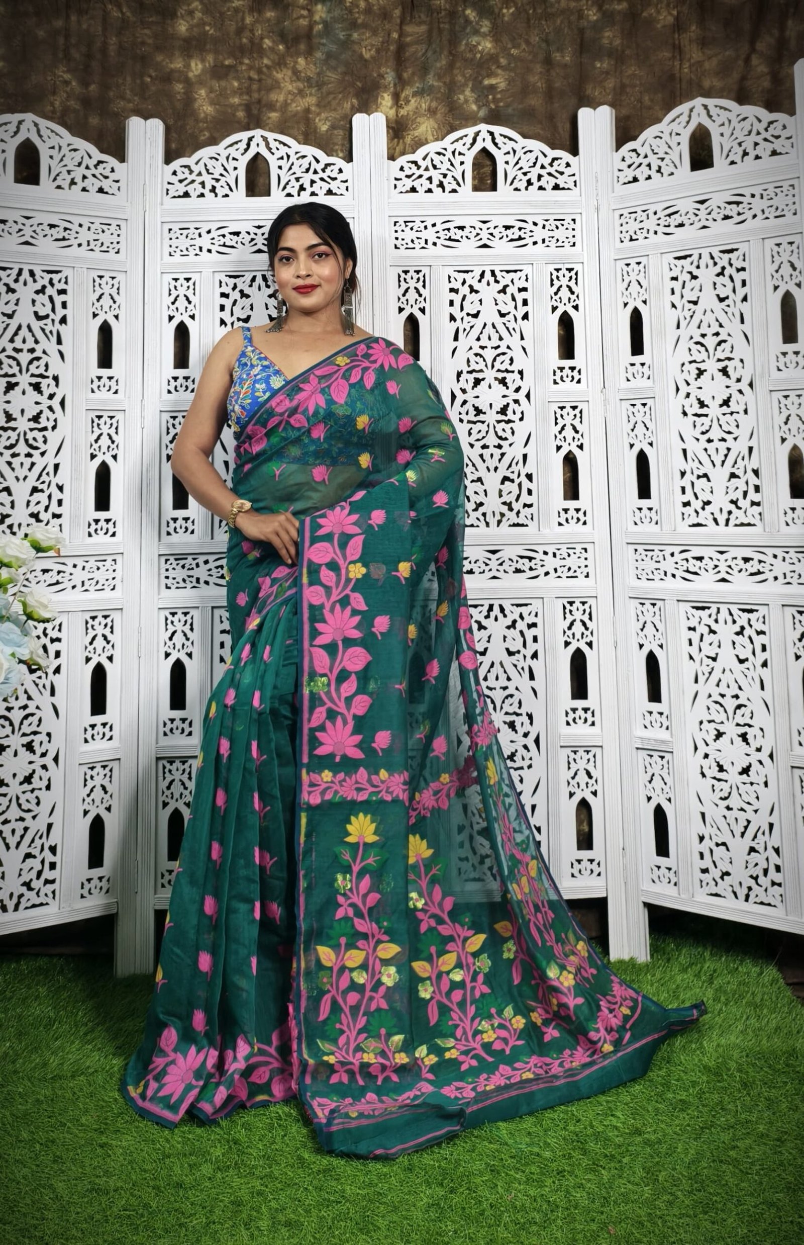 Deep Green Soft Lata Dhakai Jamdani Sari