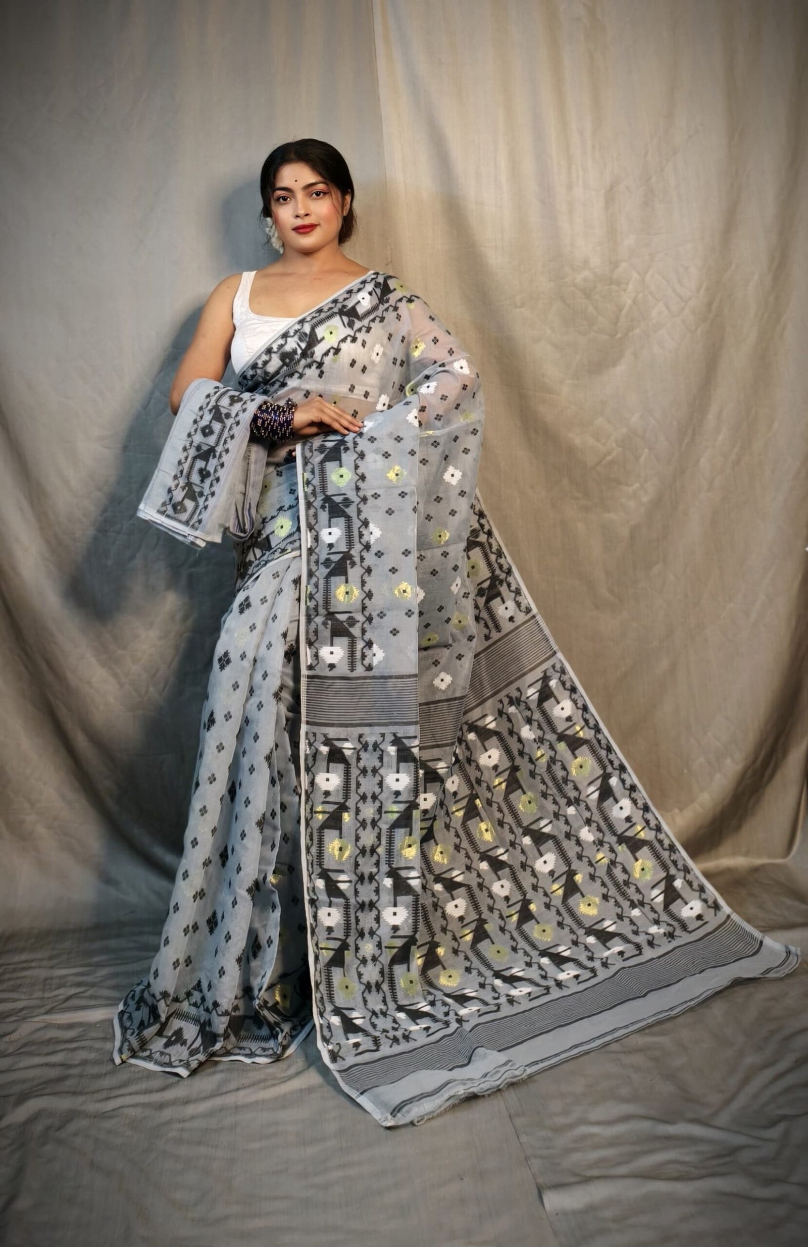 Nrittanjoli Allover Grey Soft Jamdani Saree