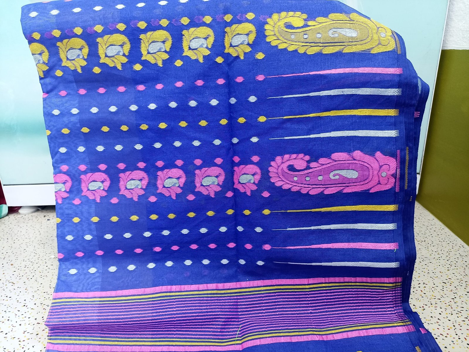 Amm Kalka Hard Dhakai Jamdani Saree - Image 3