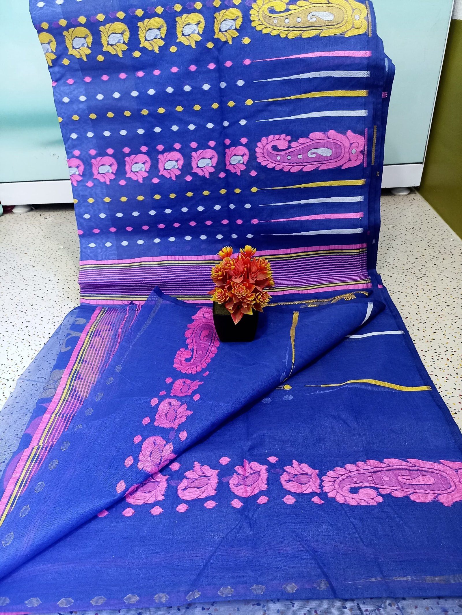 Amm Kalka Hard Dhakai Jamdani Saree - Image 2
