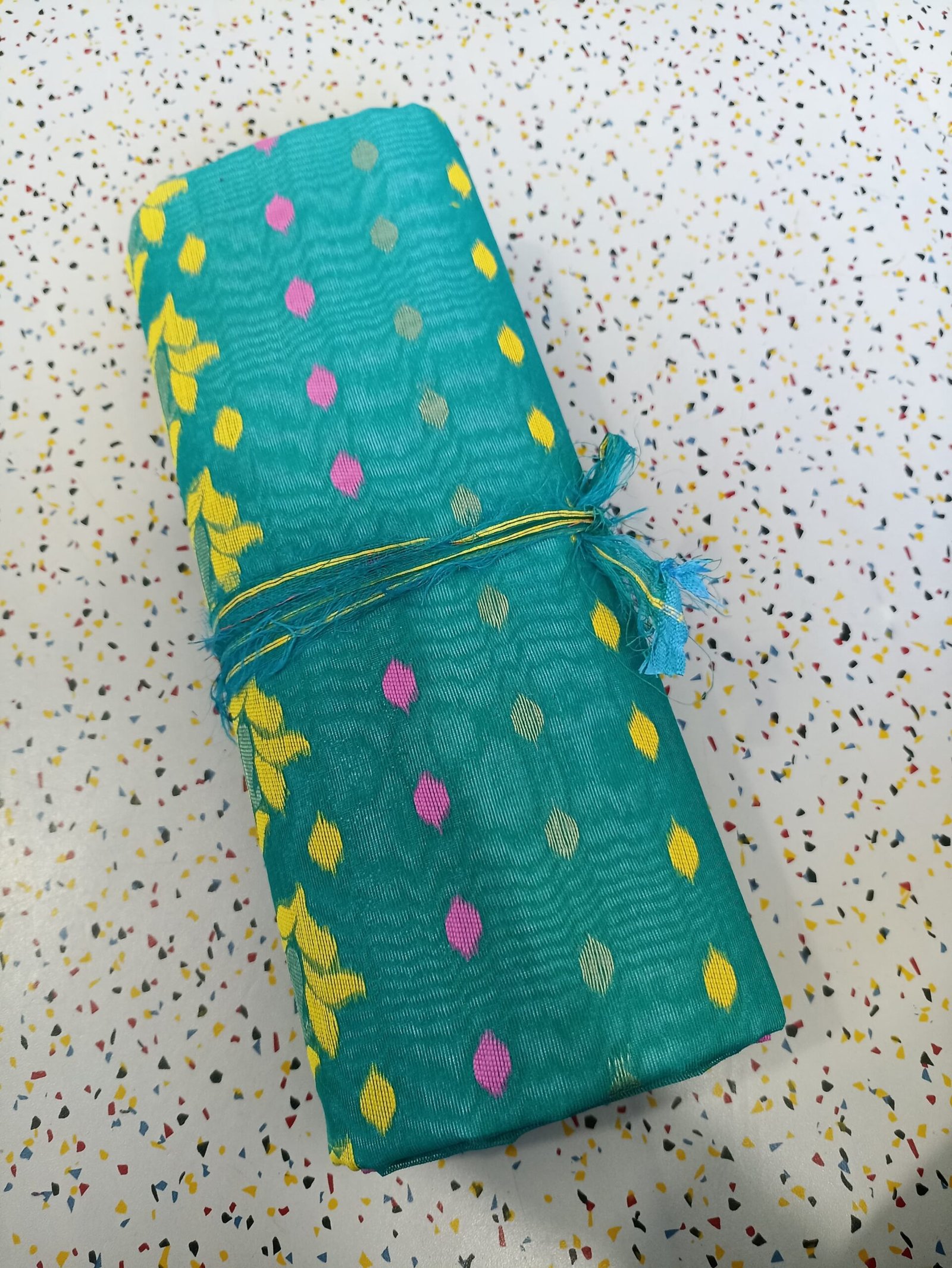 Amm Kalka Hard Dhakai Jamdani Saree - Image 4