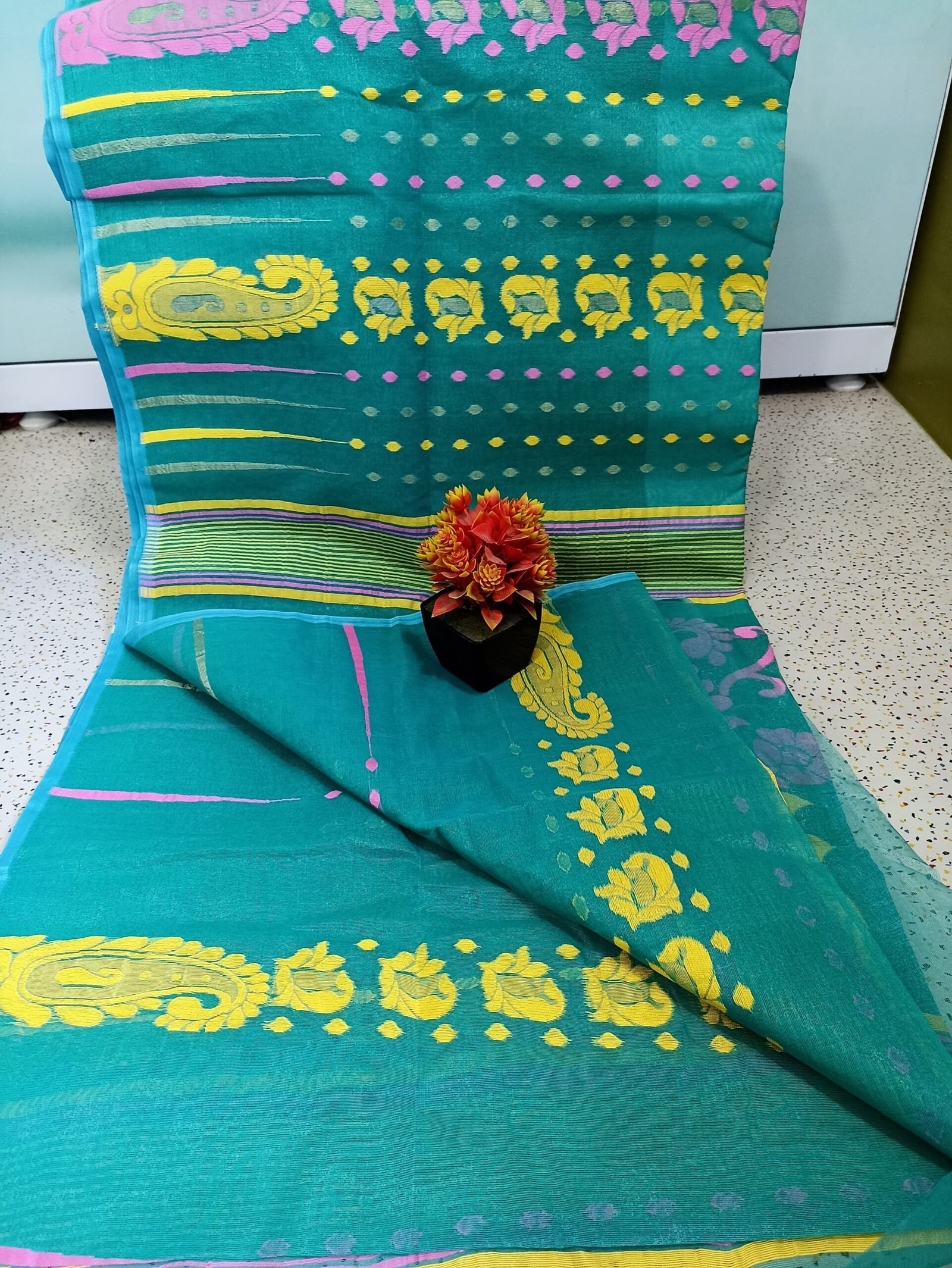 Amm Kalka Hard Dhakai Jamdani Saree - Image 2