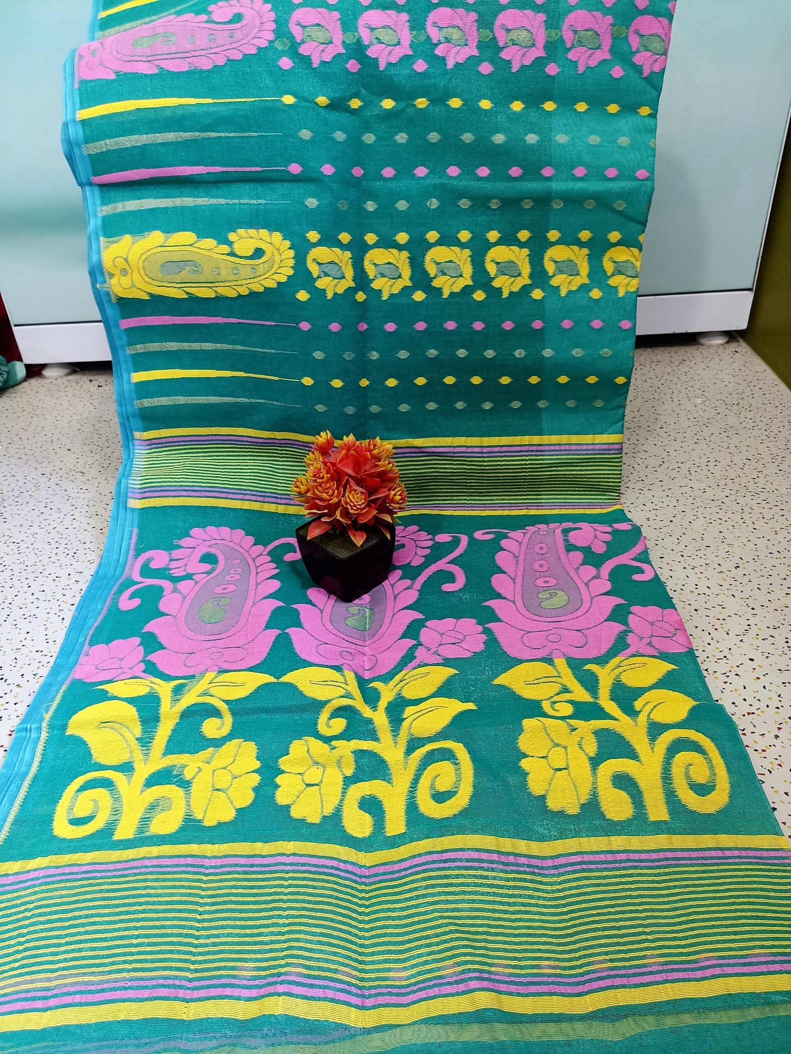 Amm Kalka Hard Dhakai Jamdani Saree