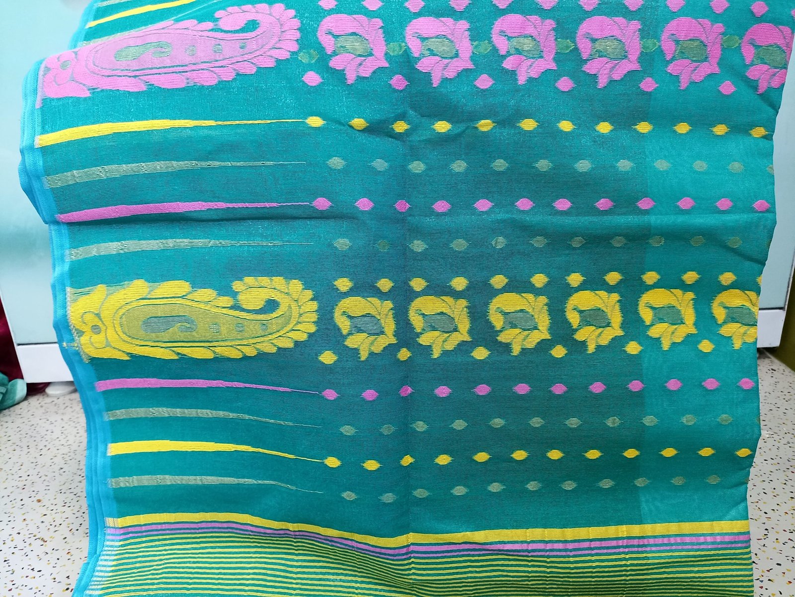 Amm Kalka Hard Dhakai Jamdani Saree - Image 3