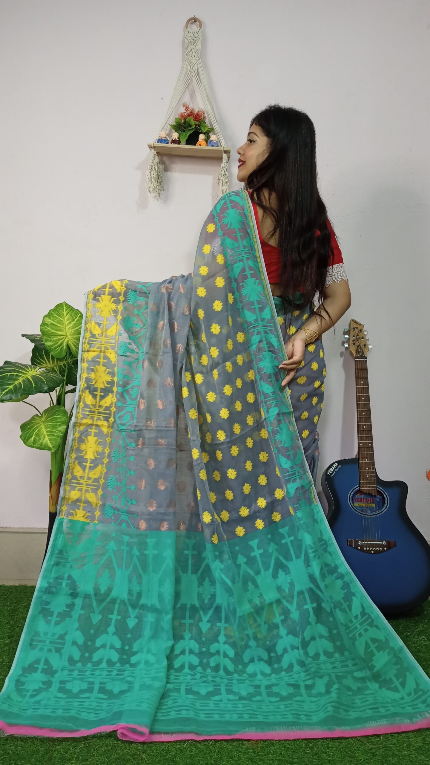 Fulljhuri Soft Grey Jamdani Saree - Image 4