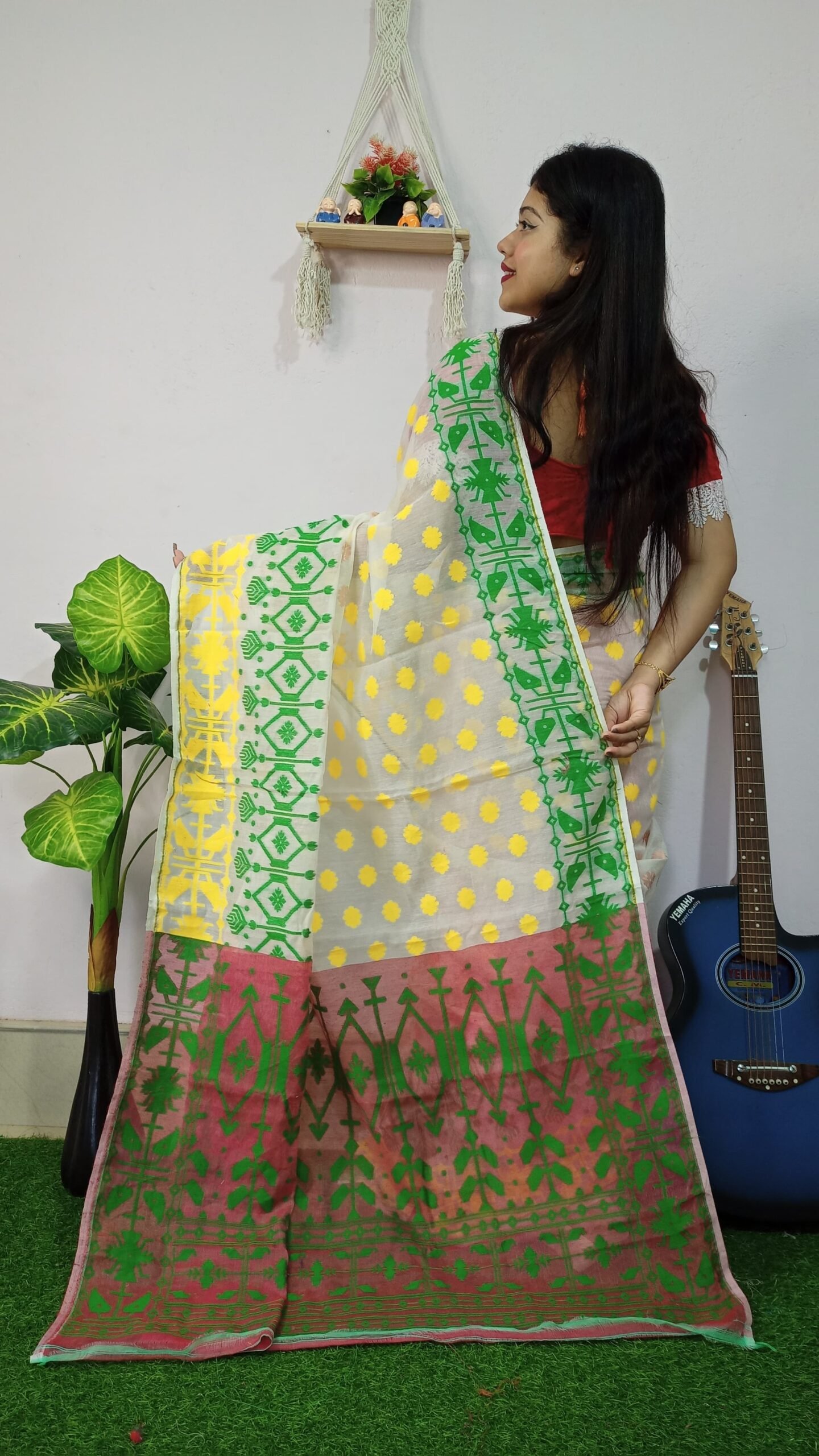 Fulljhuri Soft Cream Jamdani Saree - Image 2