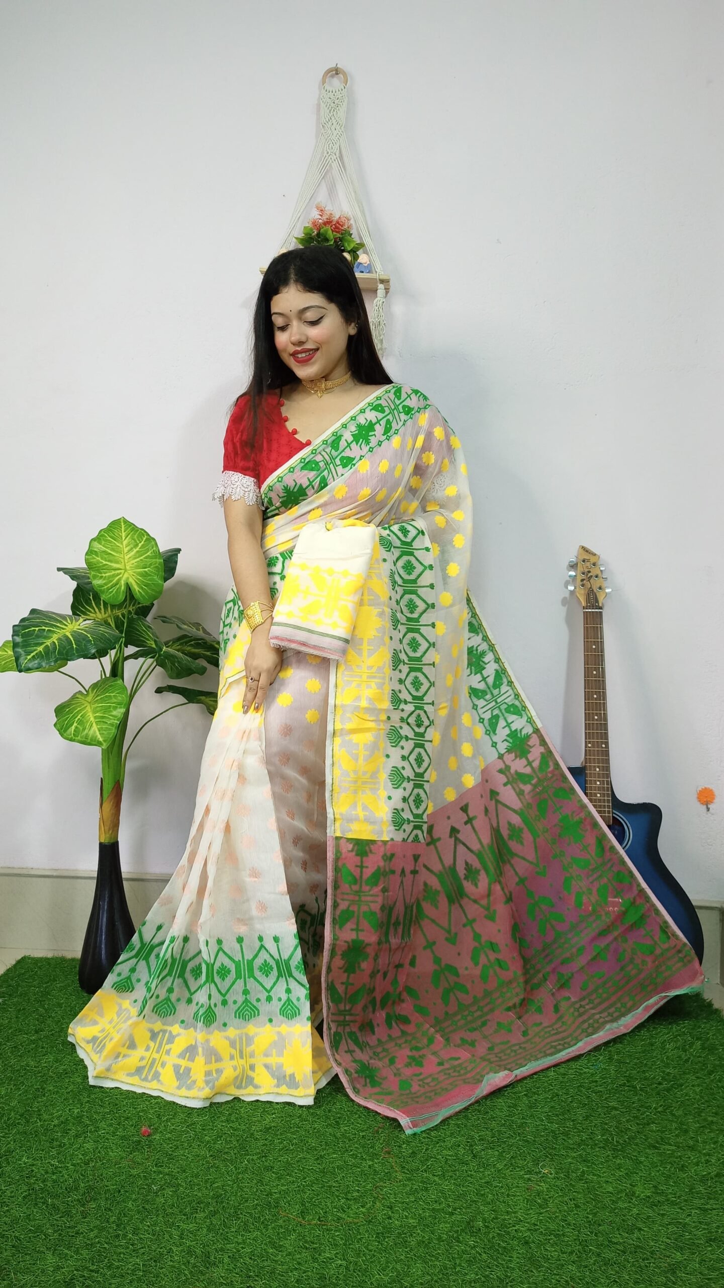 Fulljhuri Soft Cream Jamdani Saree - Image 3