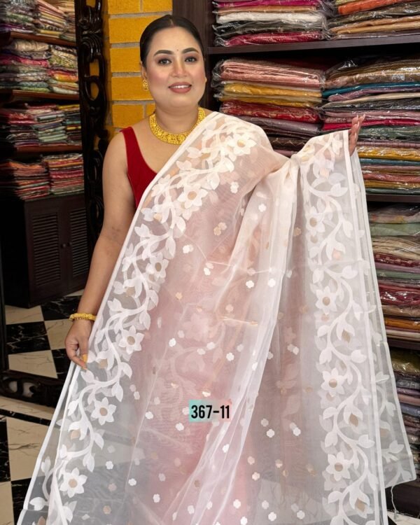 Lata Soft White Self Jamdani Saree