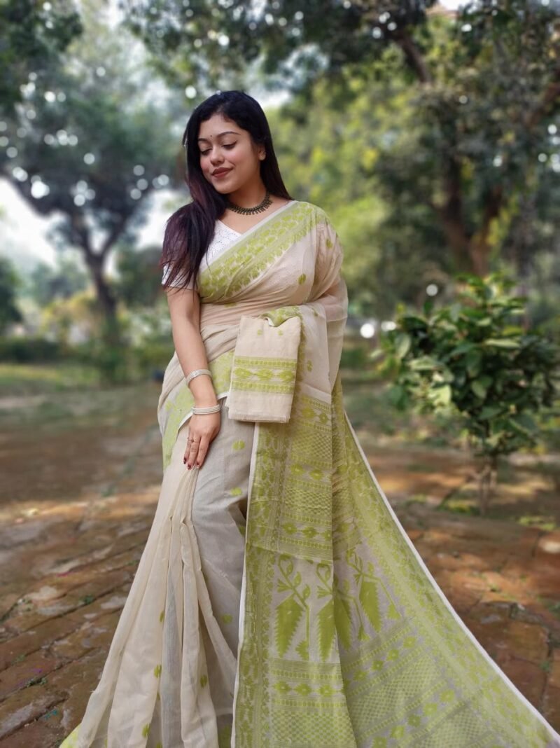 Achol Karat Cream Pasta Soft Jamdani Saree