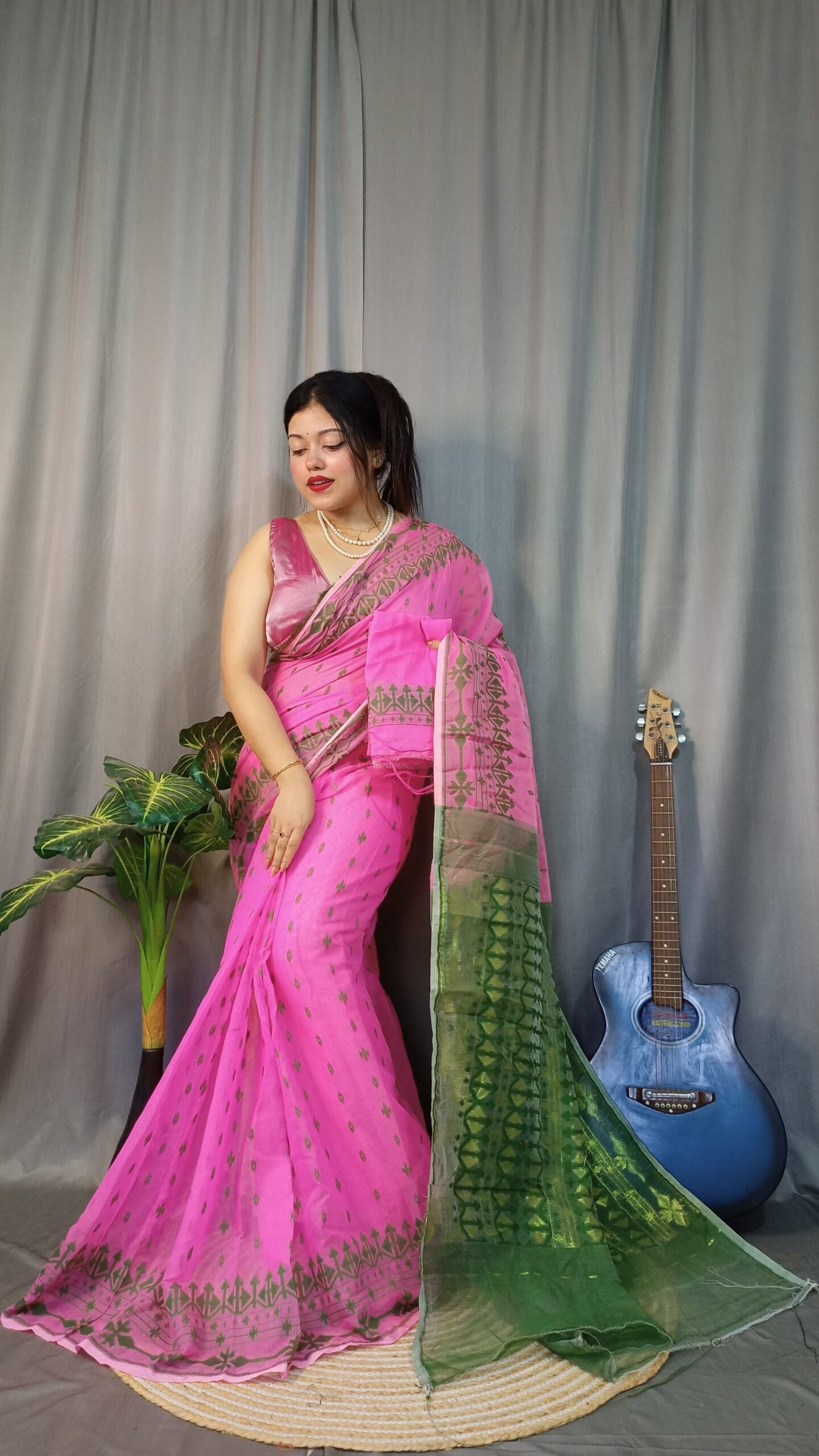 Tarongonila Soft Pink Jamdani Saree