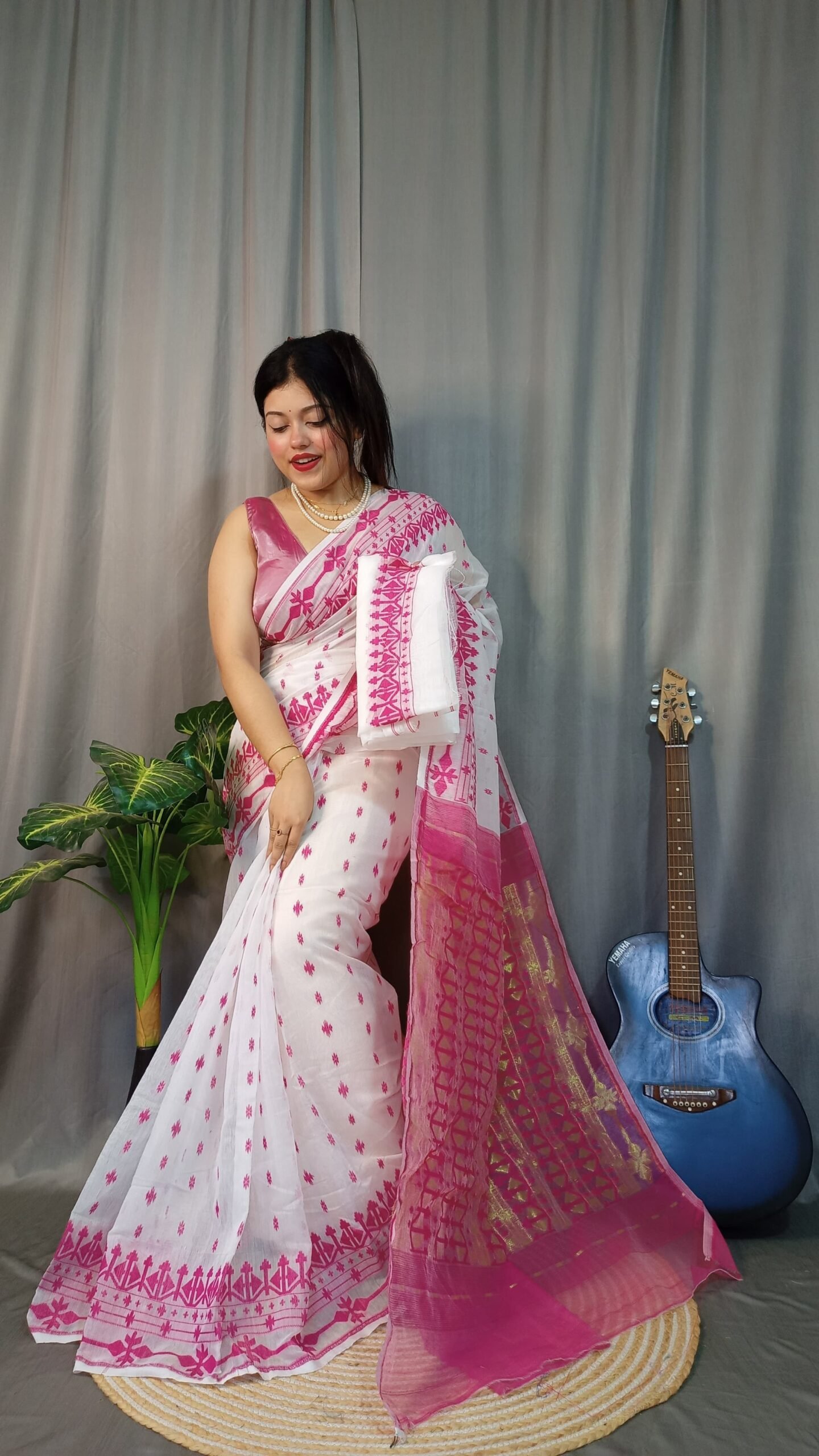 Tarongonila Soft White Pink Jamdani Saree
