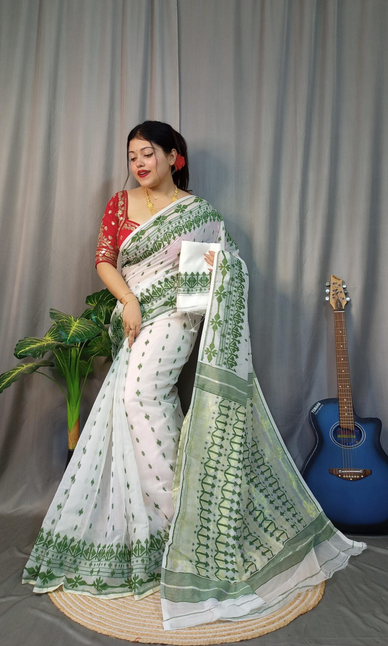Tarongonila Soft  White Pasta Jamdani Saree