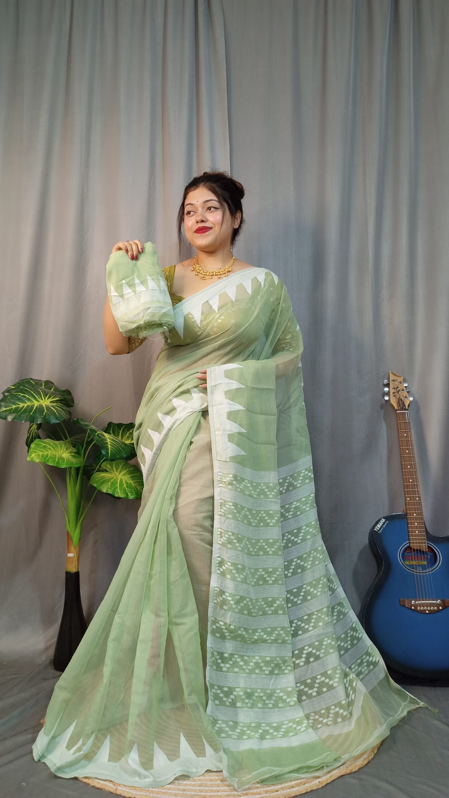 Nabonita Soft Olive Jamdani Saree - Image 2