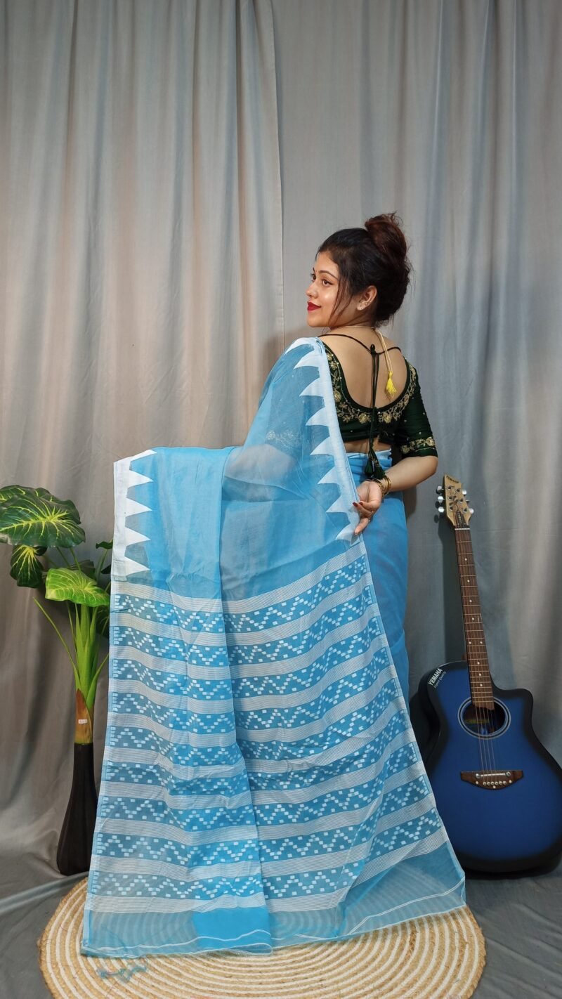 Nabonita Soft Sky Blue Jamdani Saree - Image 2