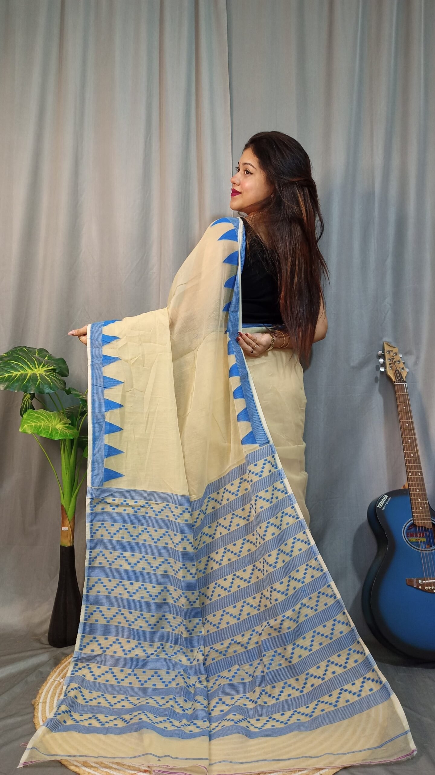 Nabonita Soft Cream Blue Jamdani Saree - Image 2