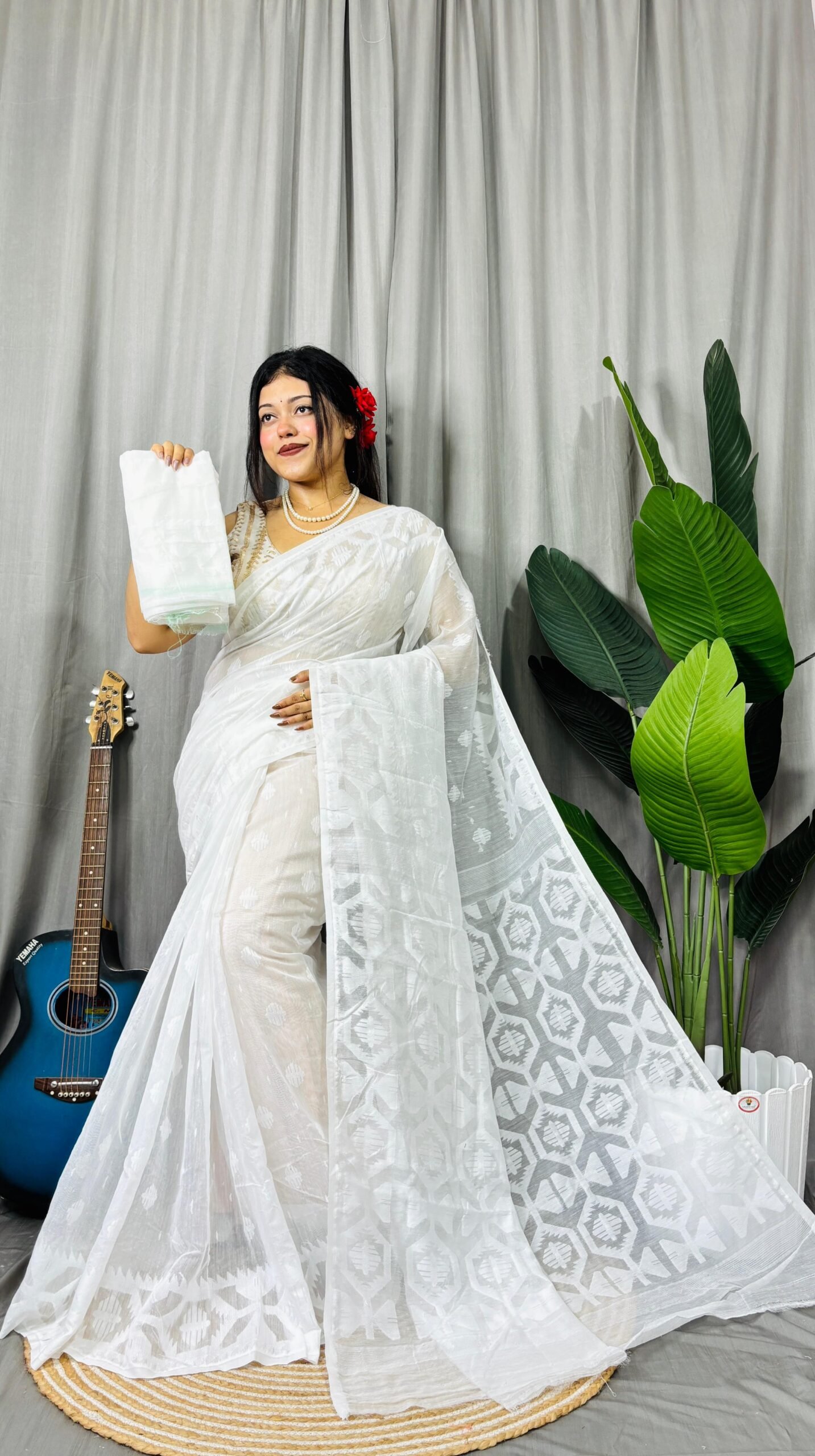 Borfi Soft White Jamdani Saree - Image 3