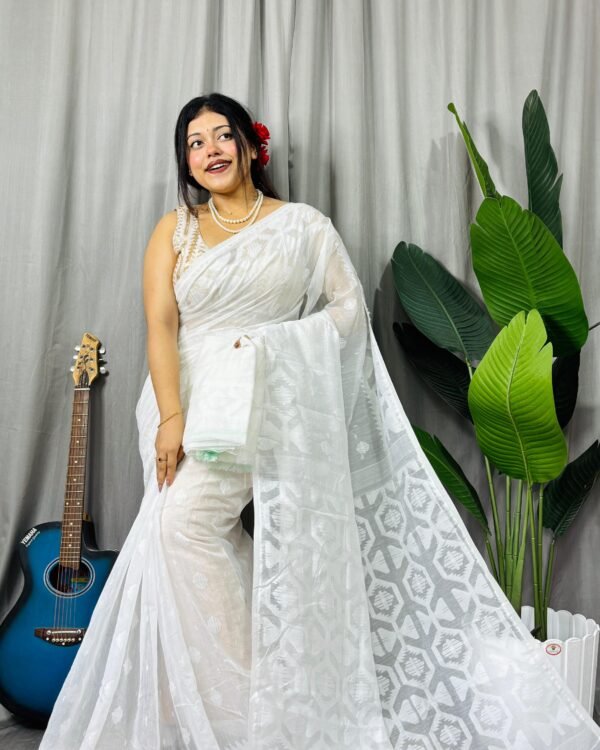 Borfi Soft White Jamdani Saree