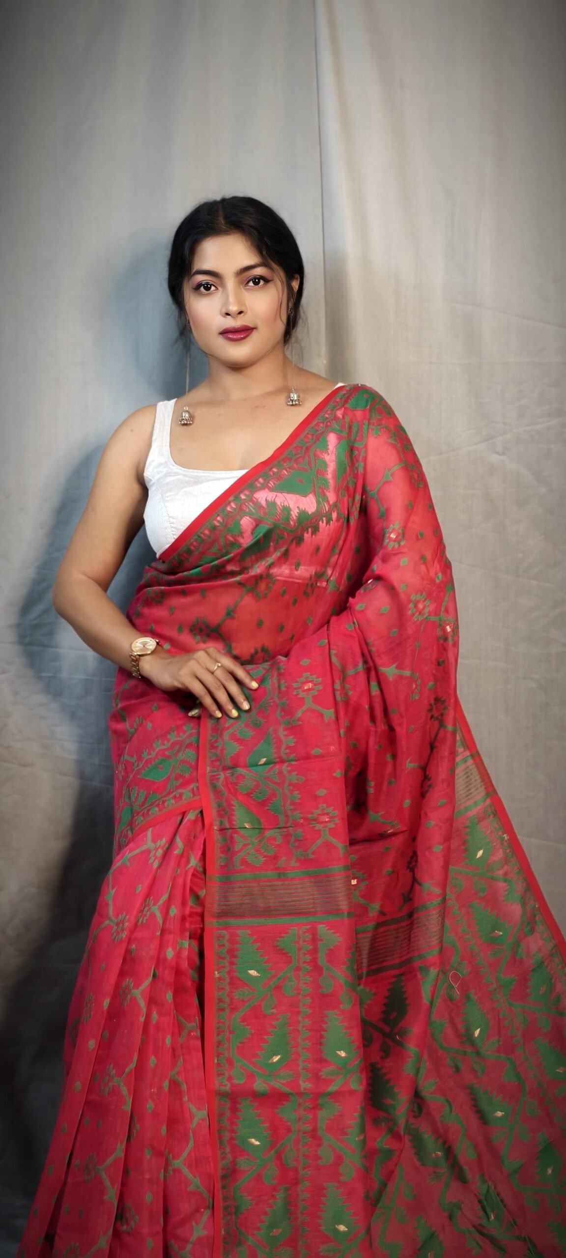 Jhumko Red Green Soft Jamdani Saree - Image 2
