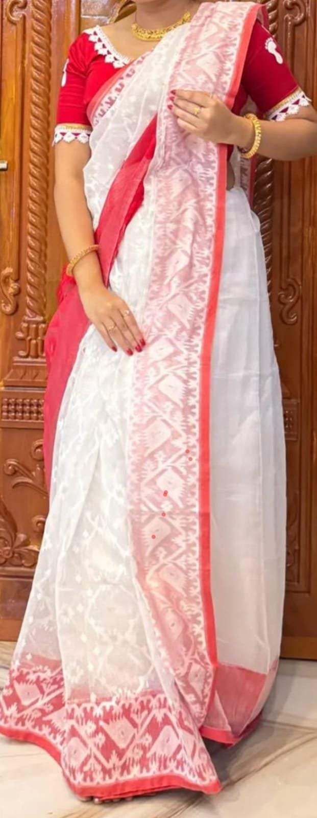 Jhumko White Soft Jamdani Saree