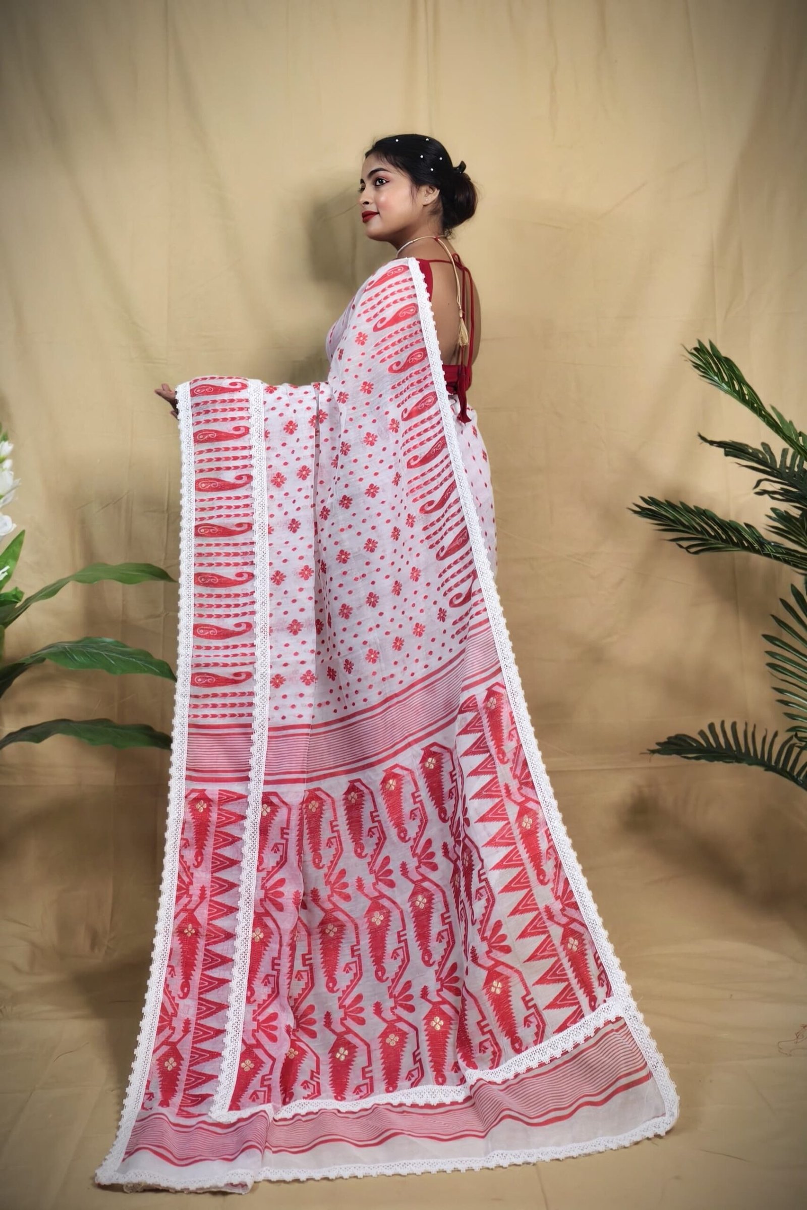 Rafel White Red Soft Jamdani Saree - Image 2