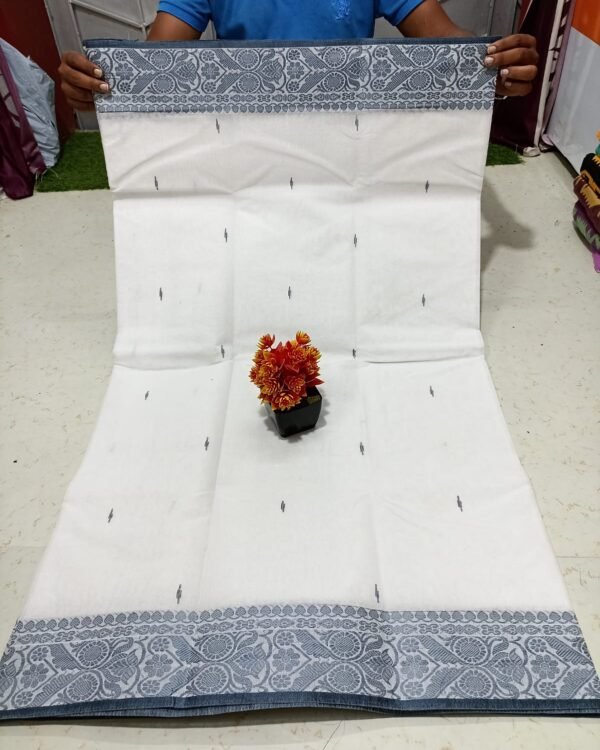 Tath Hand Waving White Blue Hard Saree