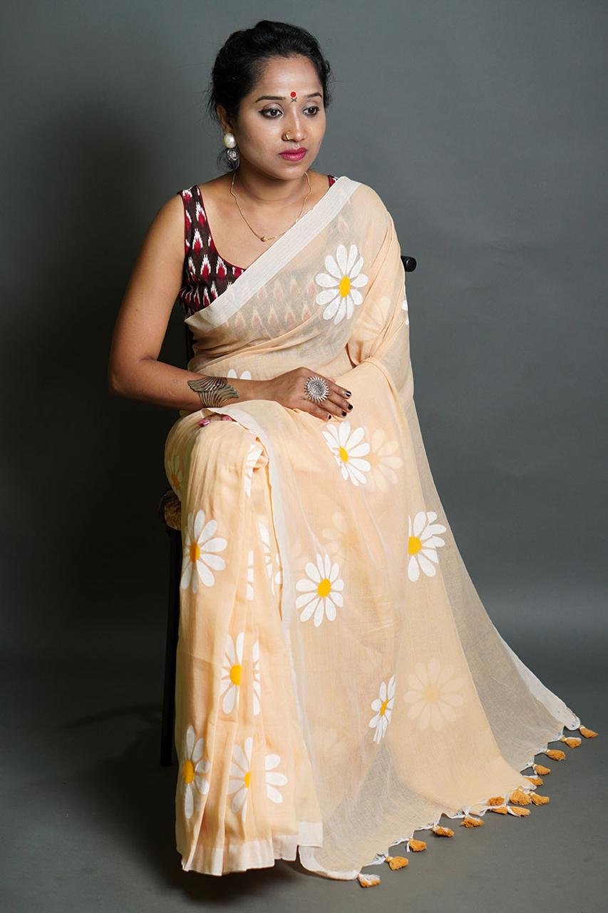 Flower Print Cream Soft Cotton Saree