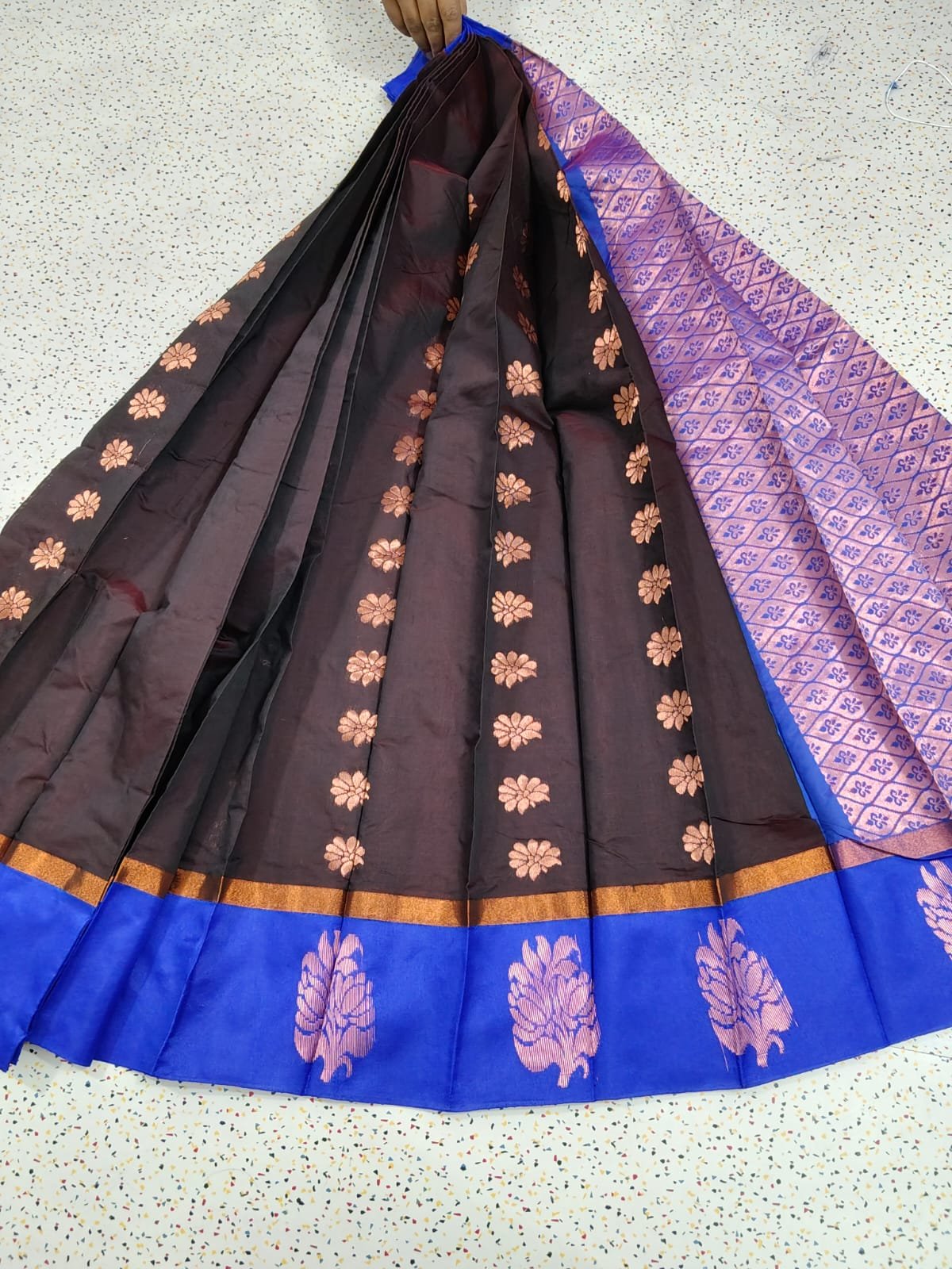 Exclusive Brown Blue Kakinara Silk Saree