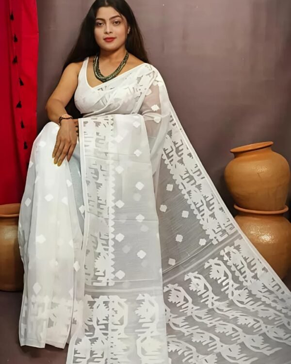 White Body Masline Jamdani Saree