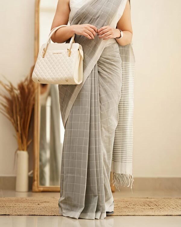 Manjuri Chek Cotton Grey Soft Saree