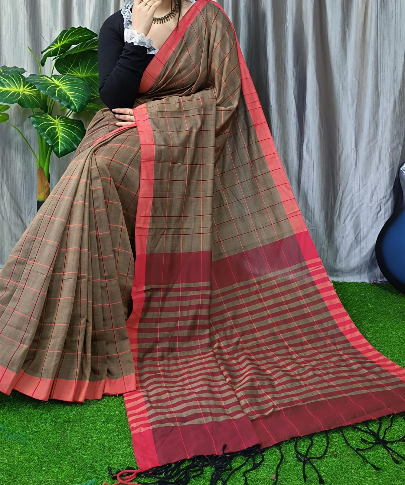 Manjuri Chek Cotton Brown Soft Saree