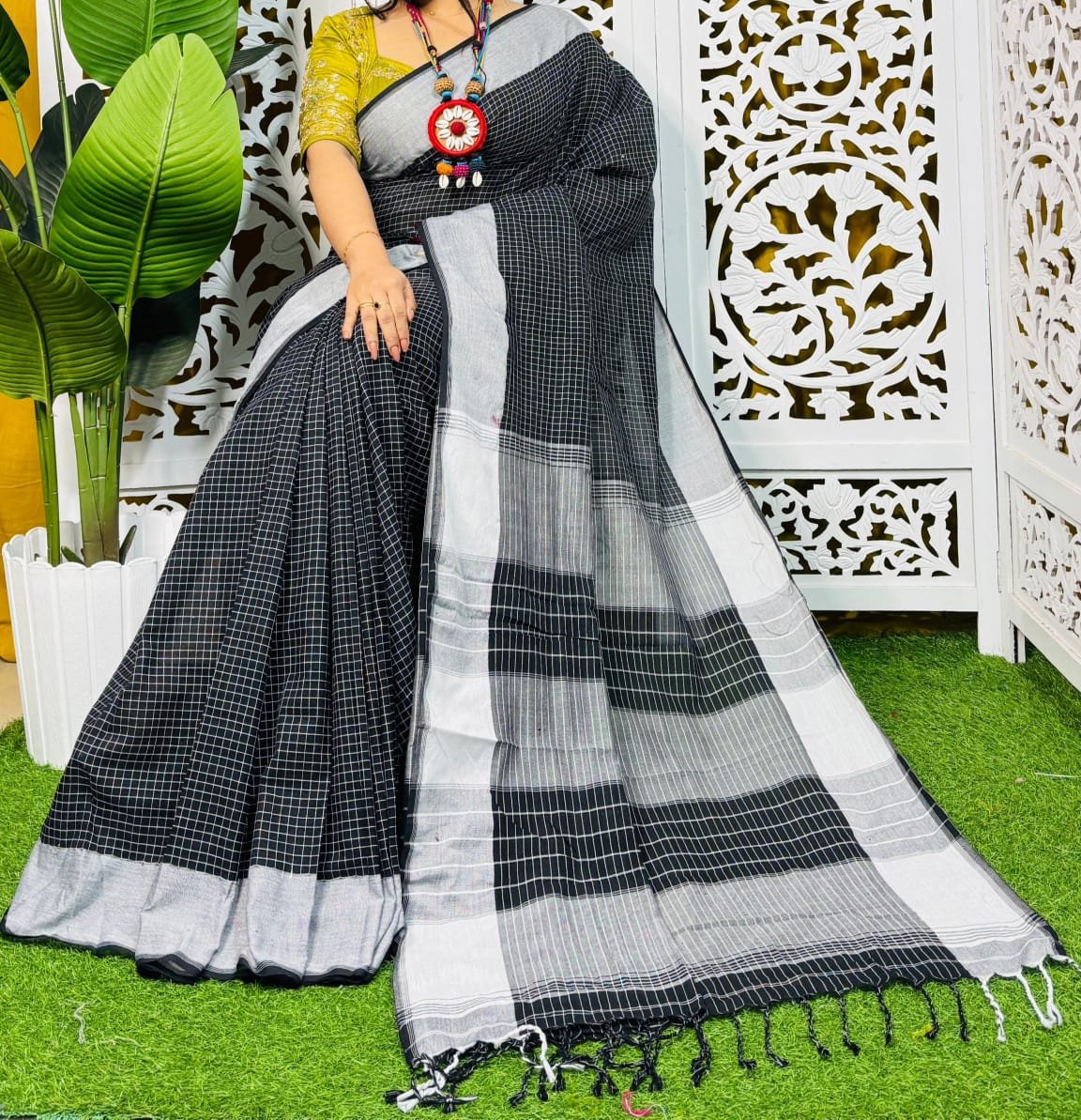 Border Mini Chek Black White Soft Cotton Saree