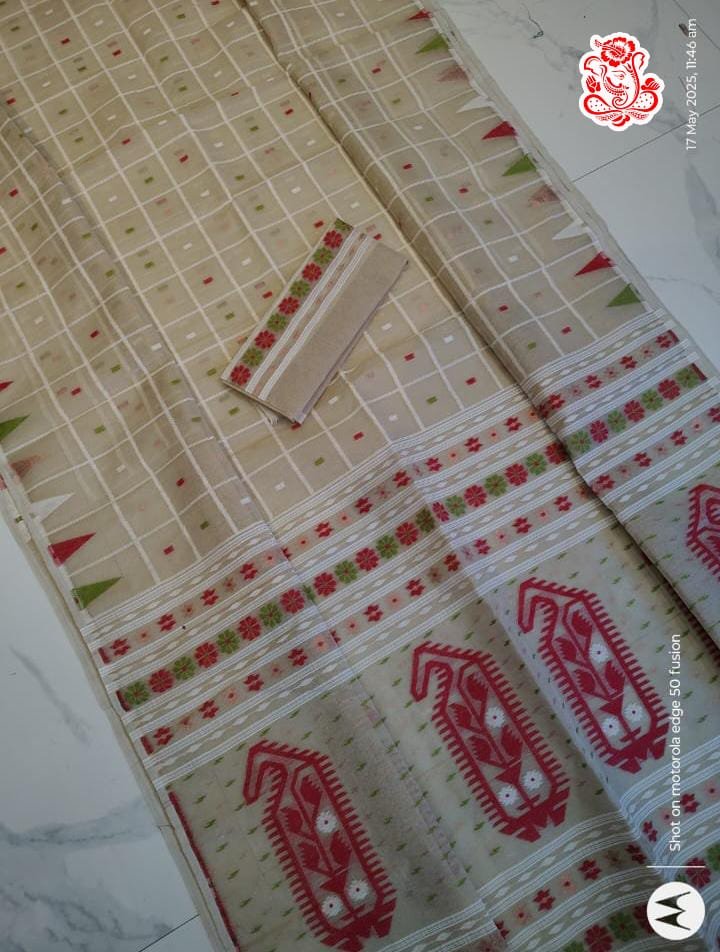 Dat Par Soft Cream Red Jamdani Saree