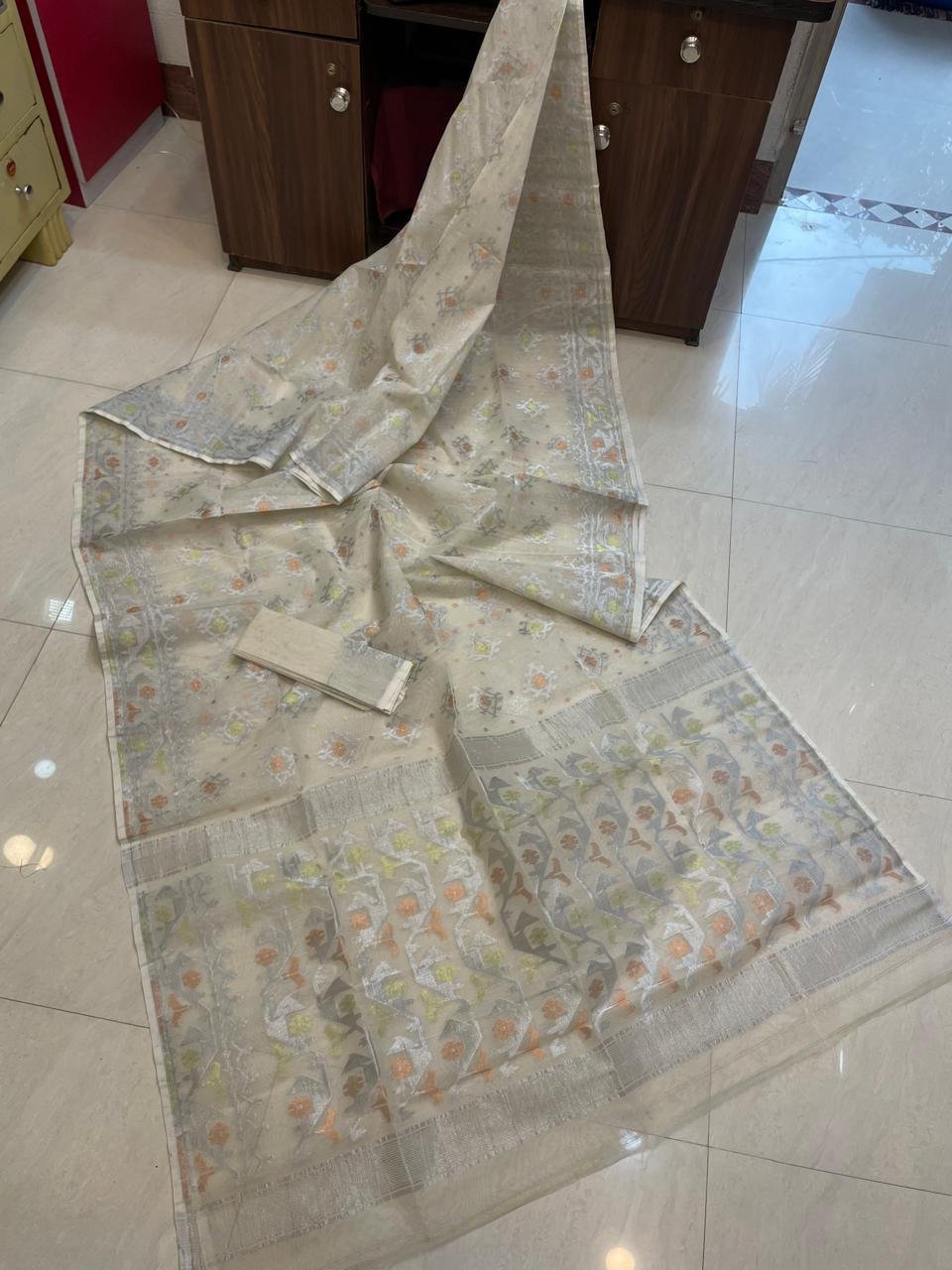 Jori Bd Soft Cream Jamdani Saree