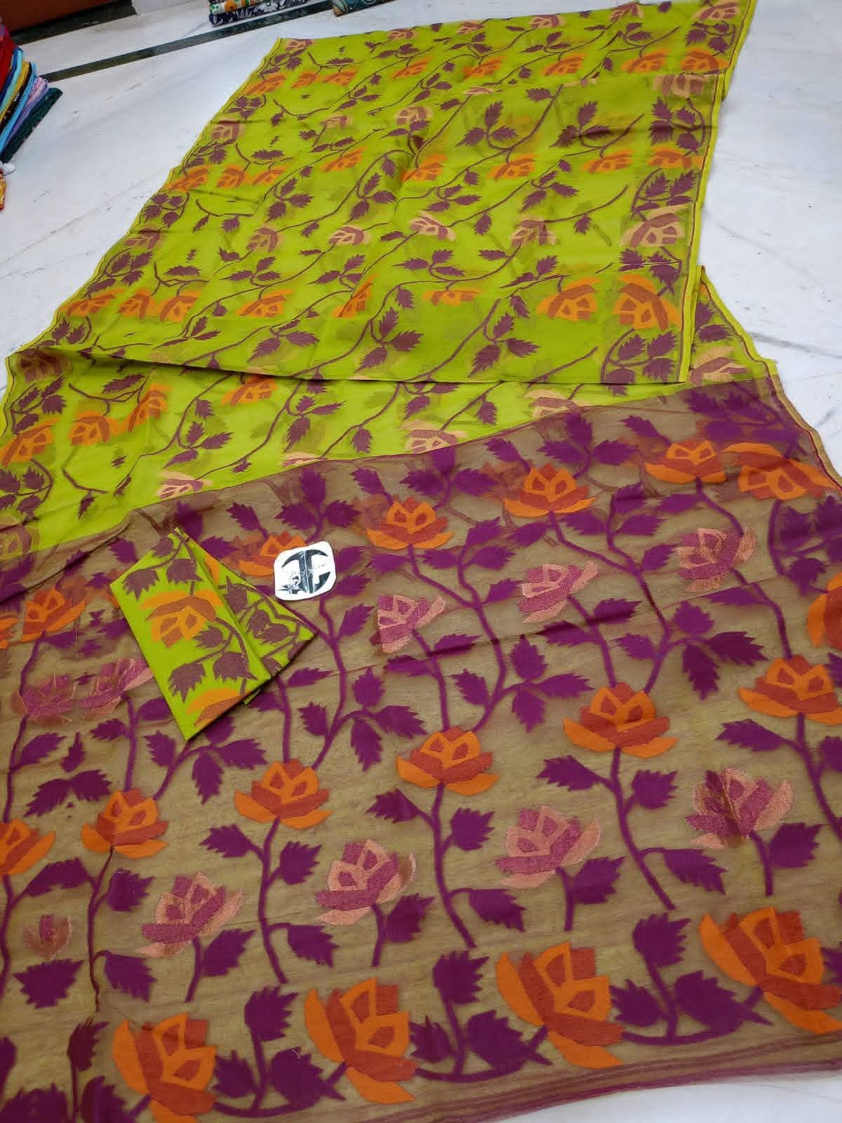 Lata Kumjo Soft Batabi Majenda Jamdani Saree
