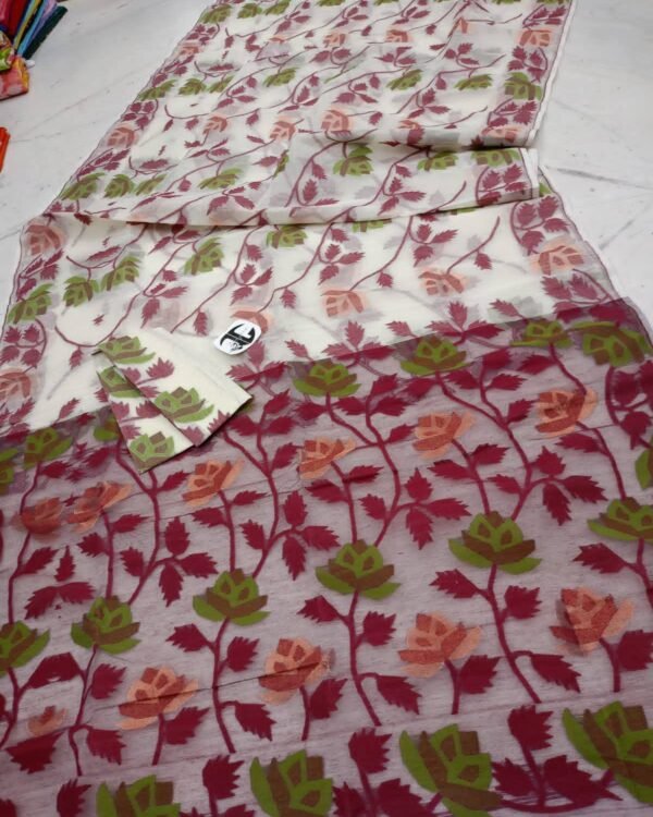 Lata Kumjo Soft Cream Marun Jamdani Saree